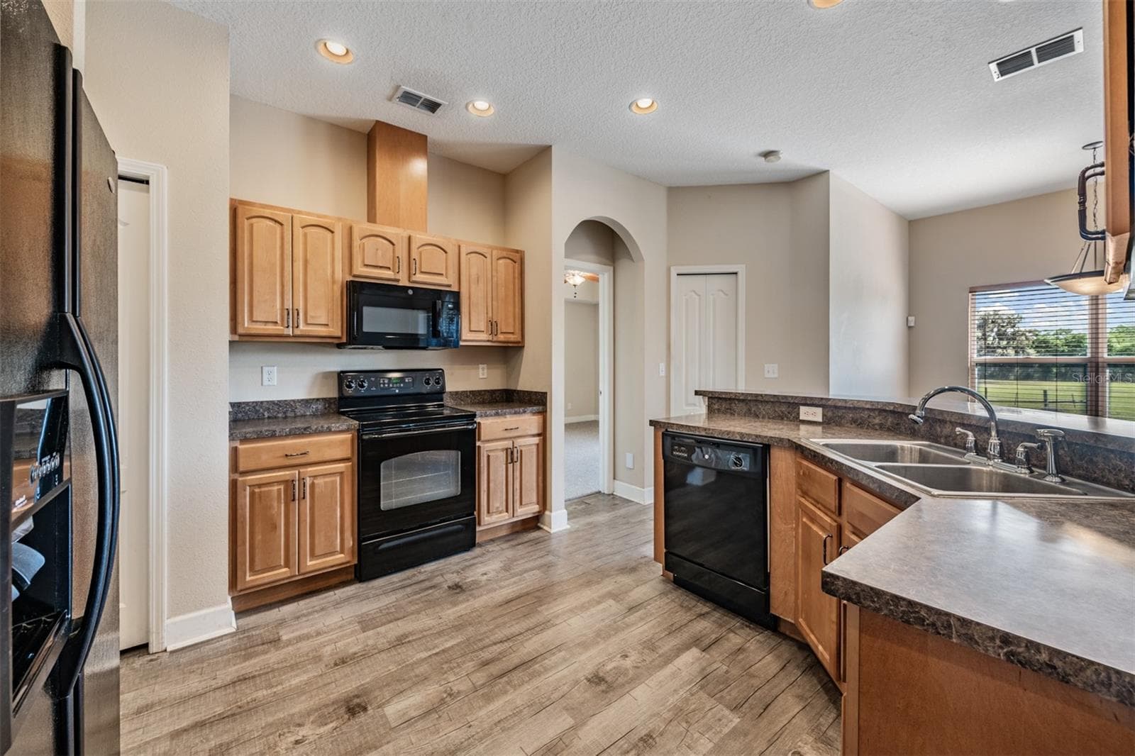 Single Family Residence at 17216 ALDERMAN TURNER RD, WIMAUMA, photo 23 of 58