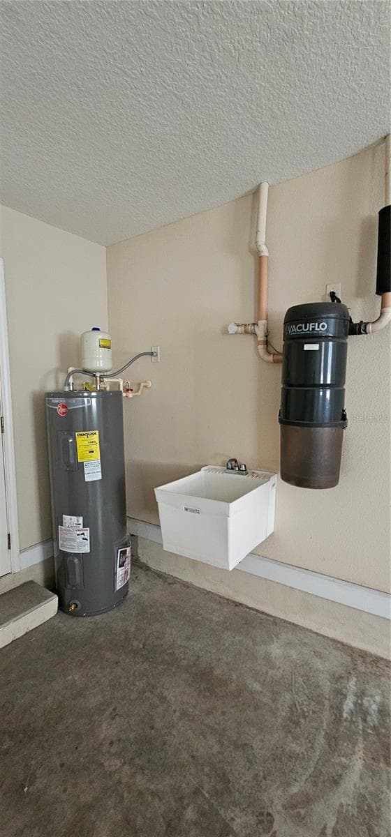 Home vac system - 17216 ALDERMAN TURNER RD, WIMAUMA
