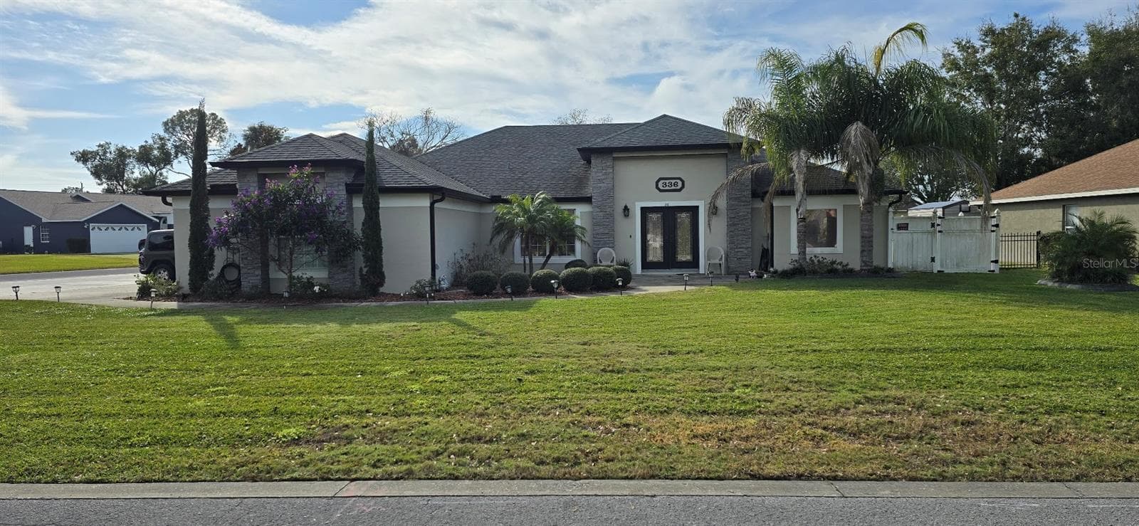 336 LAKECREST DR