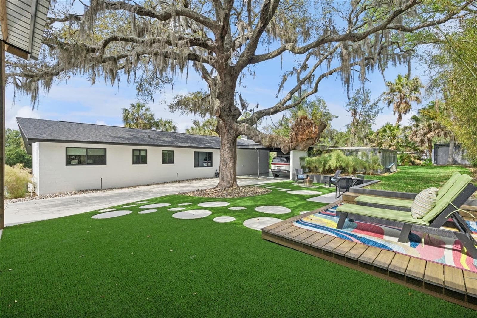 Single Family Residence at 10426 LAKESHORE DR, CLERMONT, photo 35 of 40