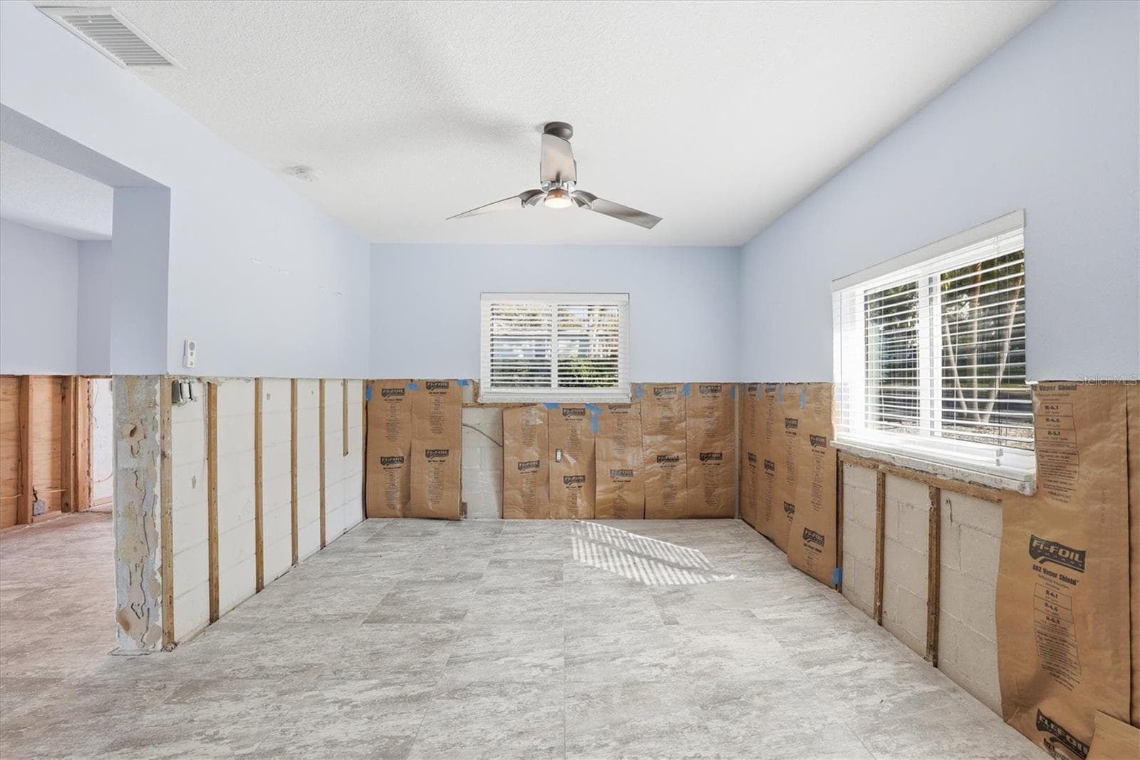 Single Family Residence at 302 GEORGIA AVE, CRYSTAL BEACH, photo 22 of 61