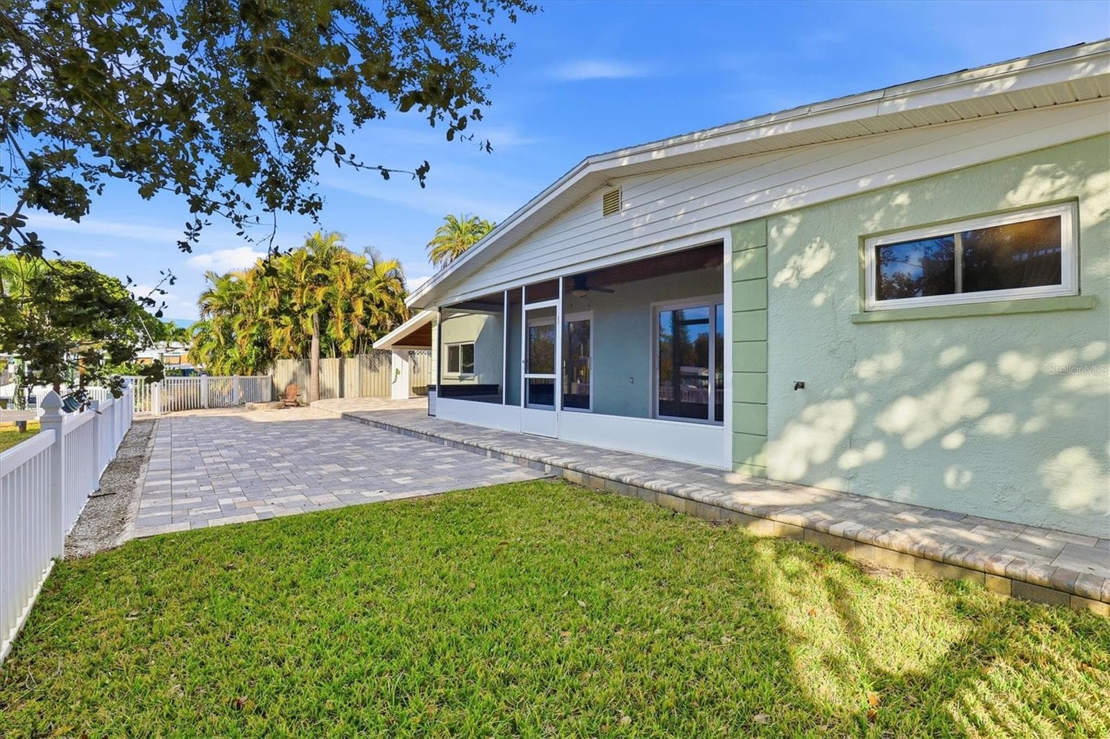 Single Family Residence at 302 GEORGIA AVE, CRYSTAL BEACH, photo 35 of 61