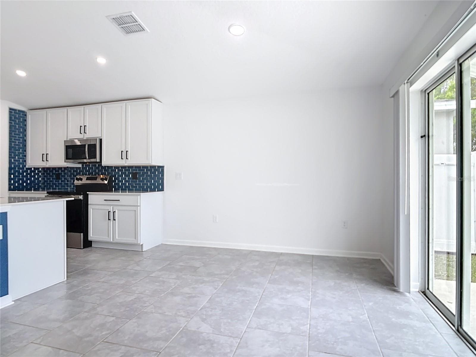 Single Family Residence at 1312 PEACH CREEK DR, OSTEEN, photo 17 of 62