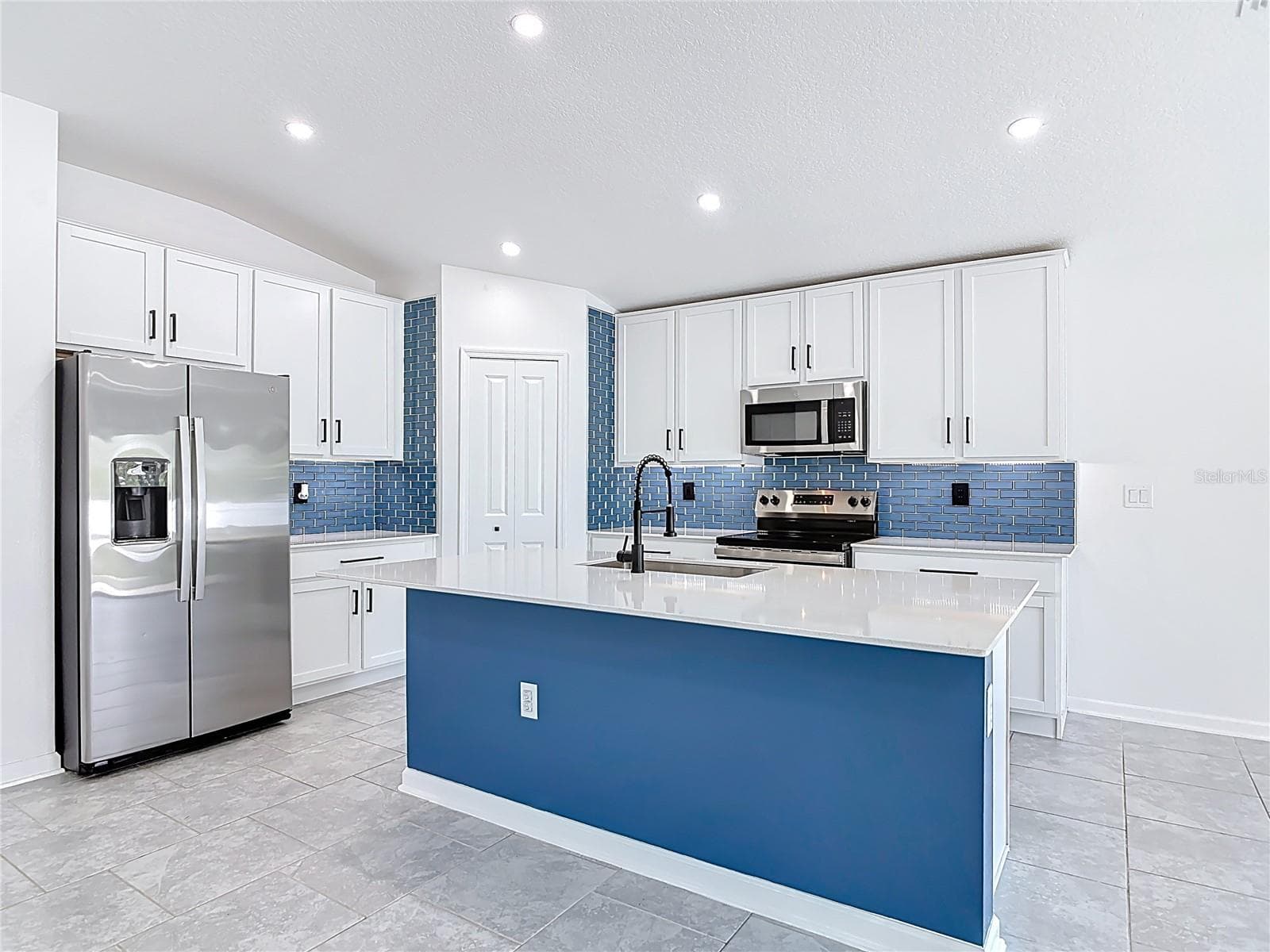 Single Family Residence at 1312 PEACH CREEK DR, OSTEEN, photo 18 of 62