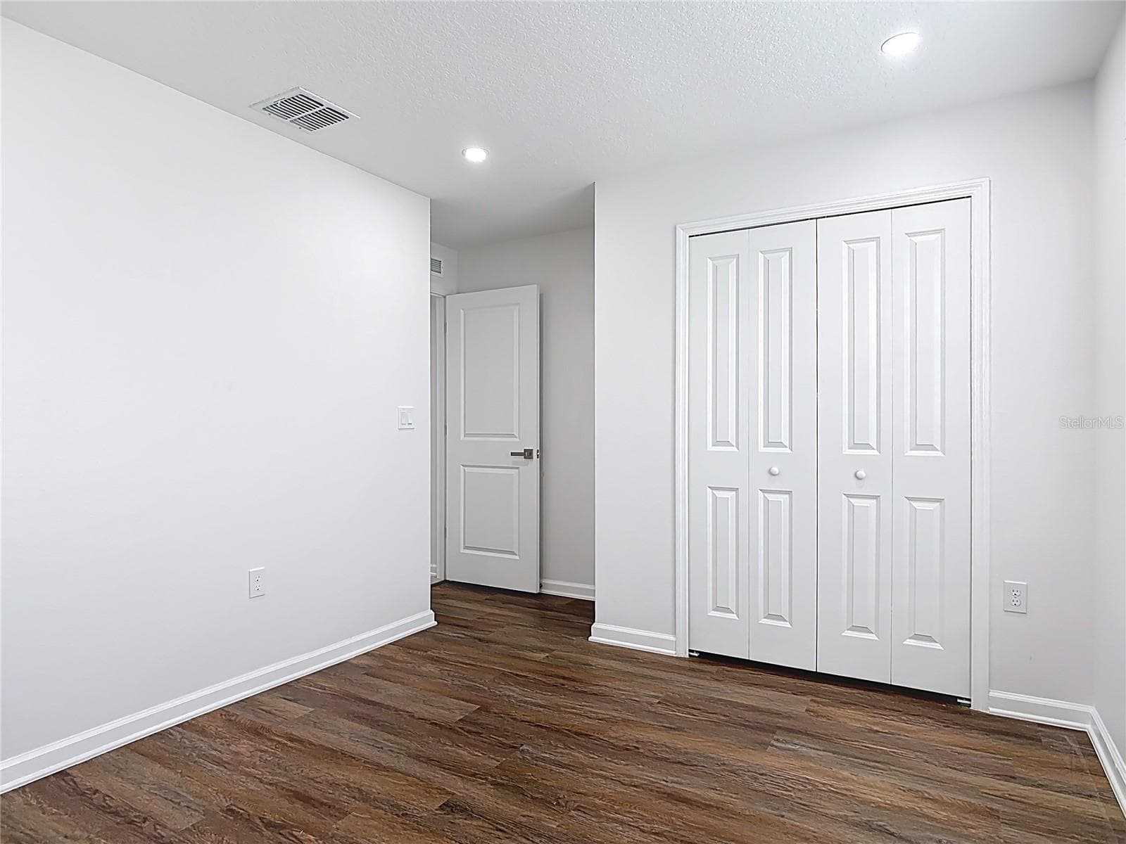 Single Family Residence at 1312 PEACH CREEK DR, OSTEEN, photo 29 of 62