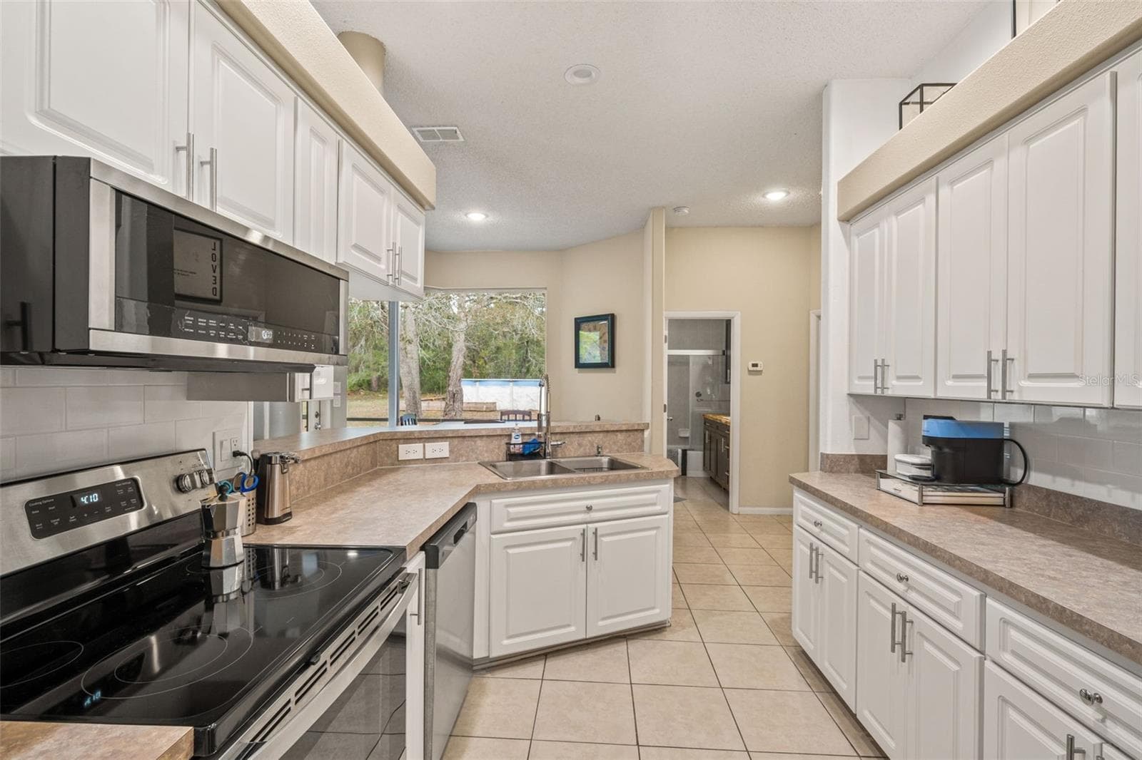 Single Family Residence at 11128 LOMITA WREN RD, WEEKI WACHEE, photo 23 of 53