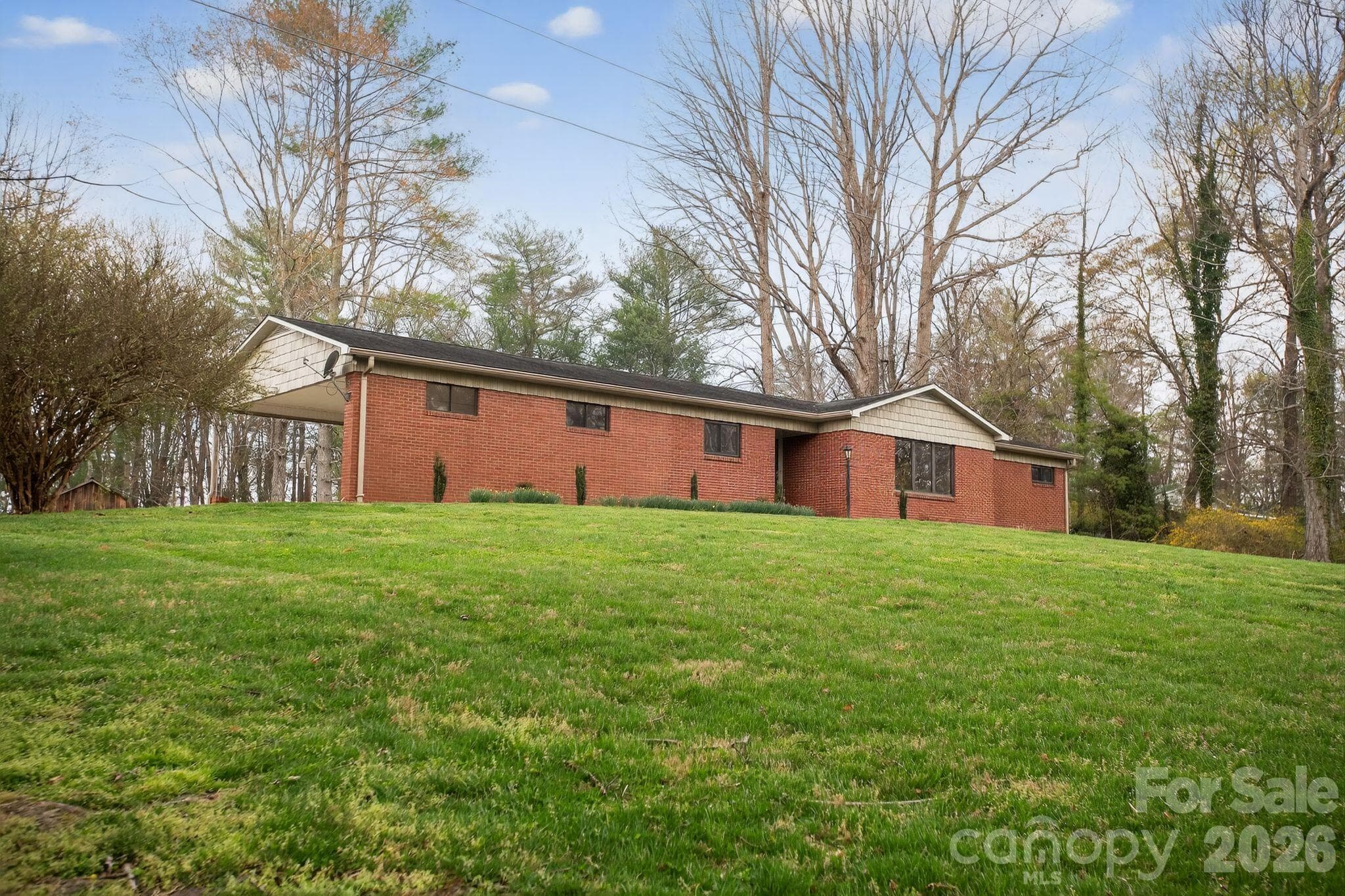 Single Family Residence at Lenoir, photo 3 of 44