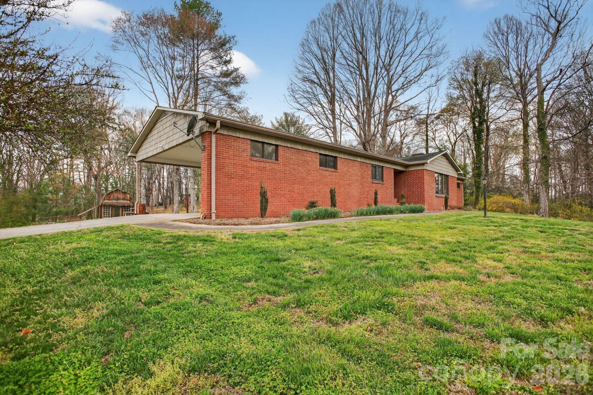 Single Family Residence at Lenoir, photo 6 of 44