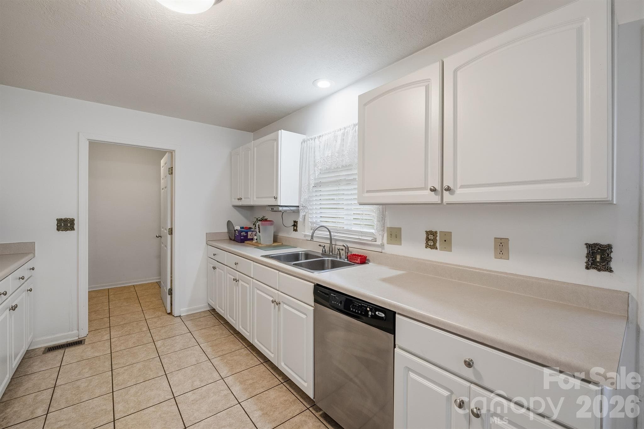 Galley kitchen - 5406 Winding Oak Drive, Hickory