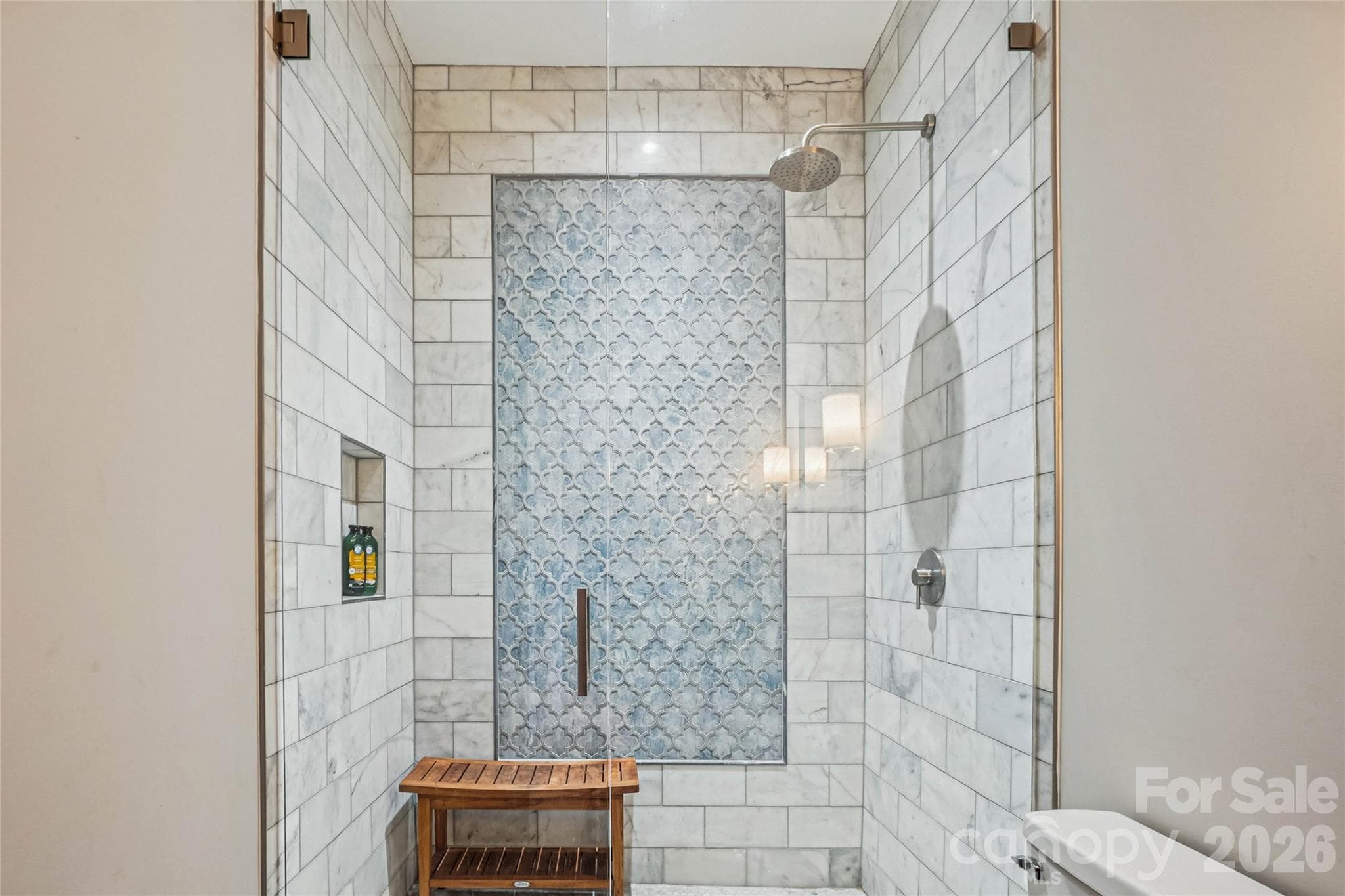 Main floor bathroom - 1904 Canal Road, Catawba