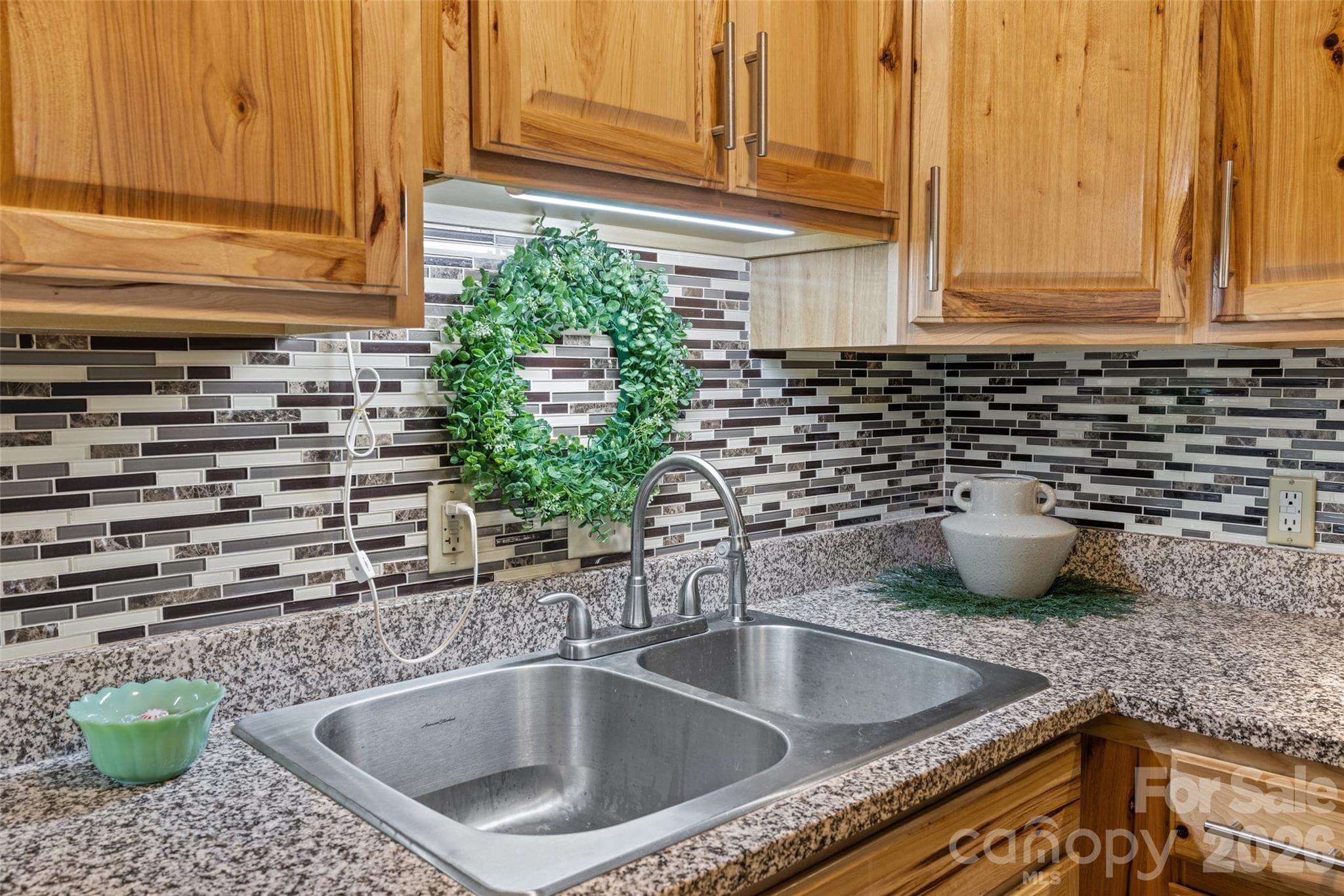 Condominium at Charlotte, photo 5 of 34