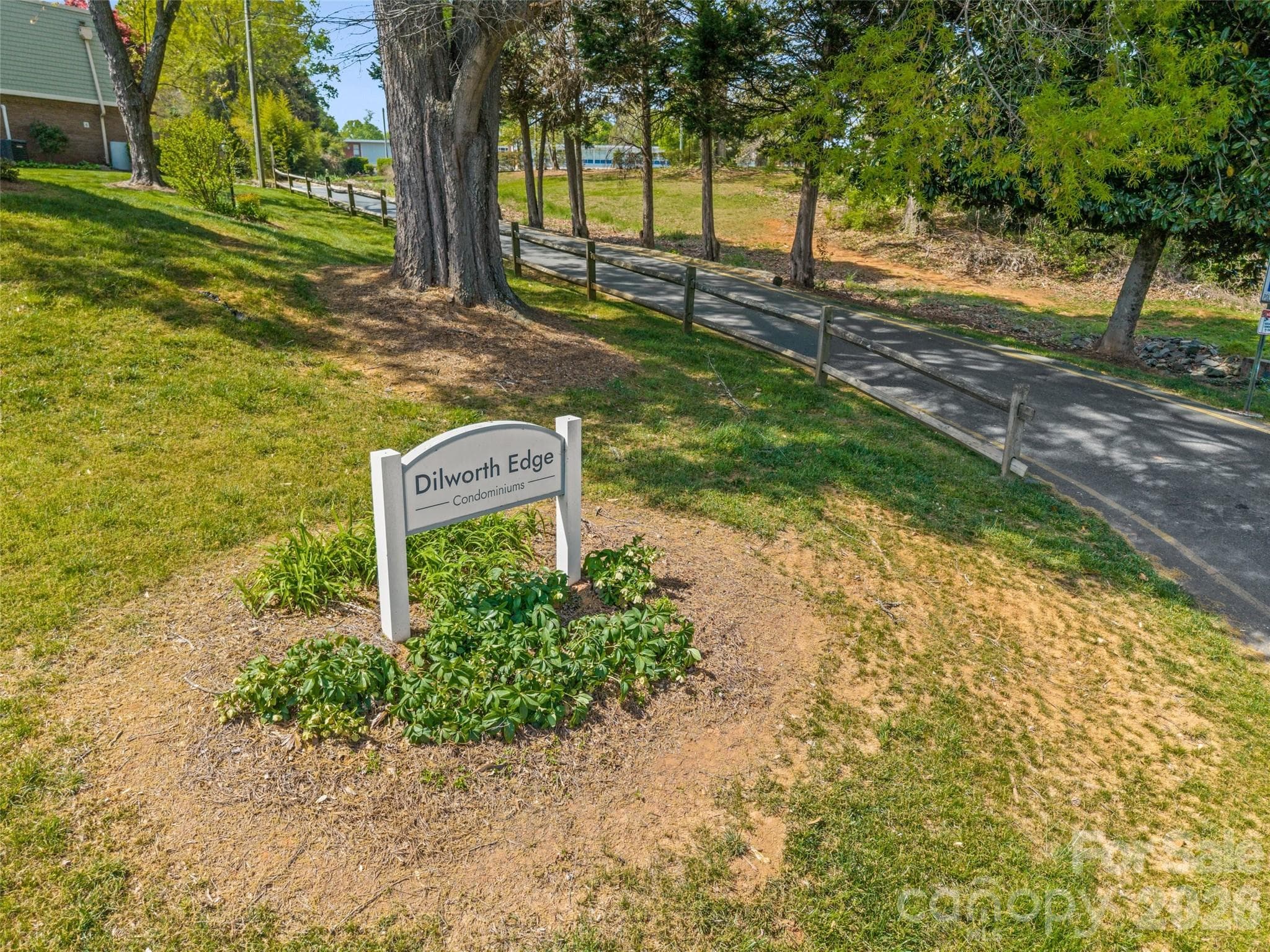 Condominium at 2636 Park Road, Charlotte, photo 31 of 34