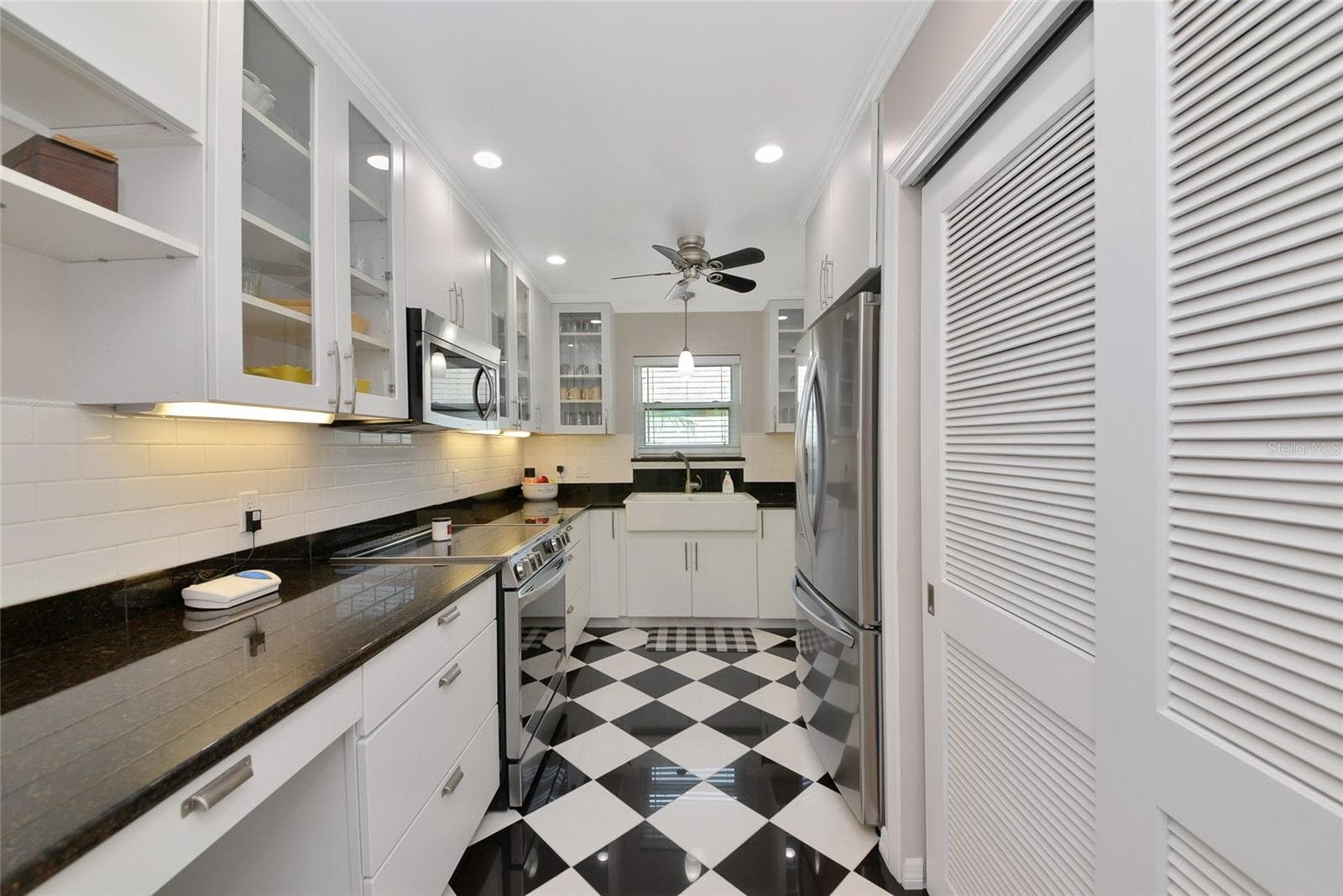 Completely remodeled kitchen with all new appliances - 6220 29TH AVE W #6220, BRADENTON