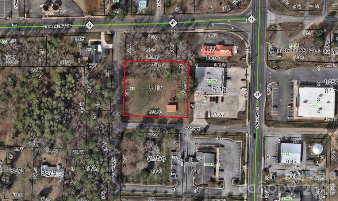 Property lines approximate - 35 Varner Street, Denton