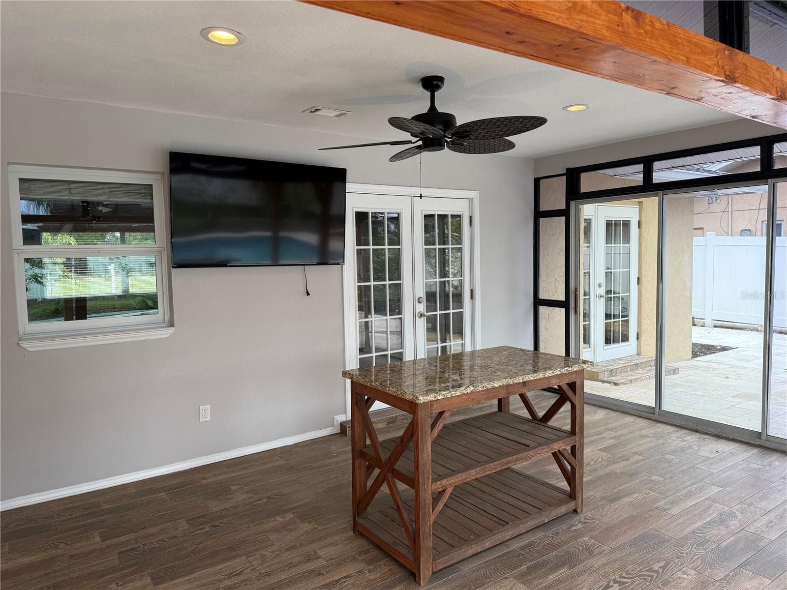 Lanai - 98 DADE AVE, SARASOTA