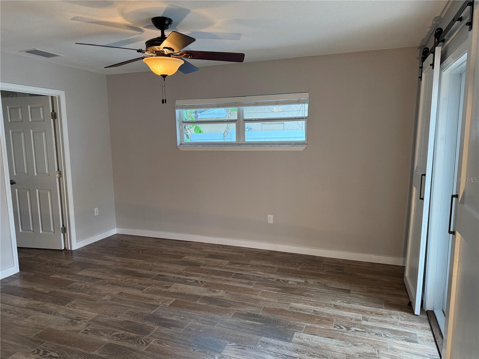 Main Bedroom - 98 DADE AVE, SARASOTA