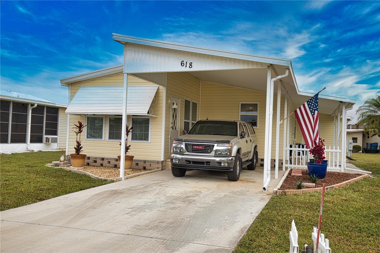 Manufactured Home at 618 IGLESIA DR, NORTH PORT, photo 2 of 80