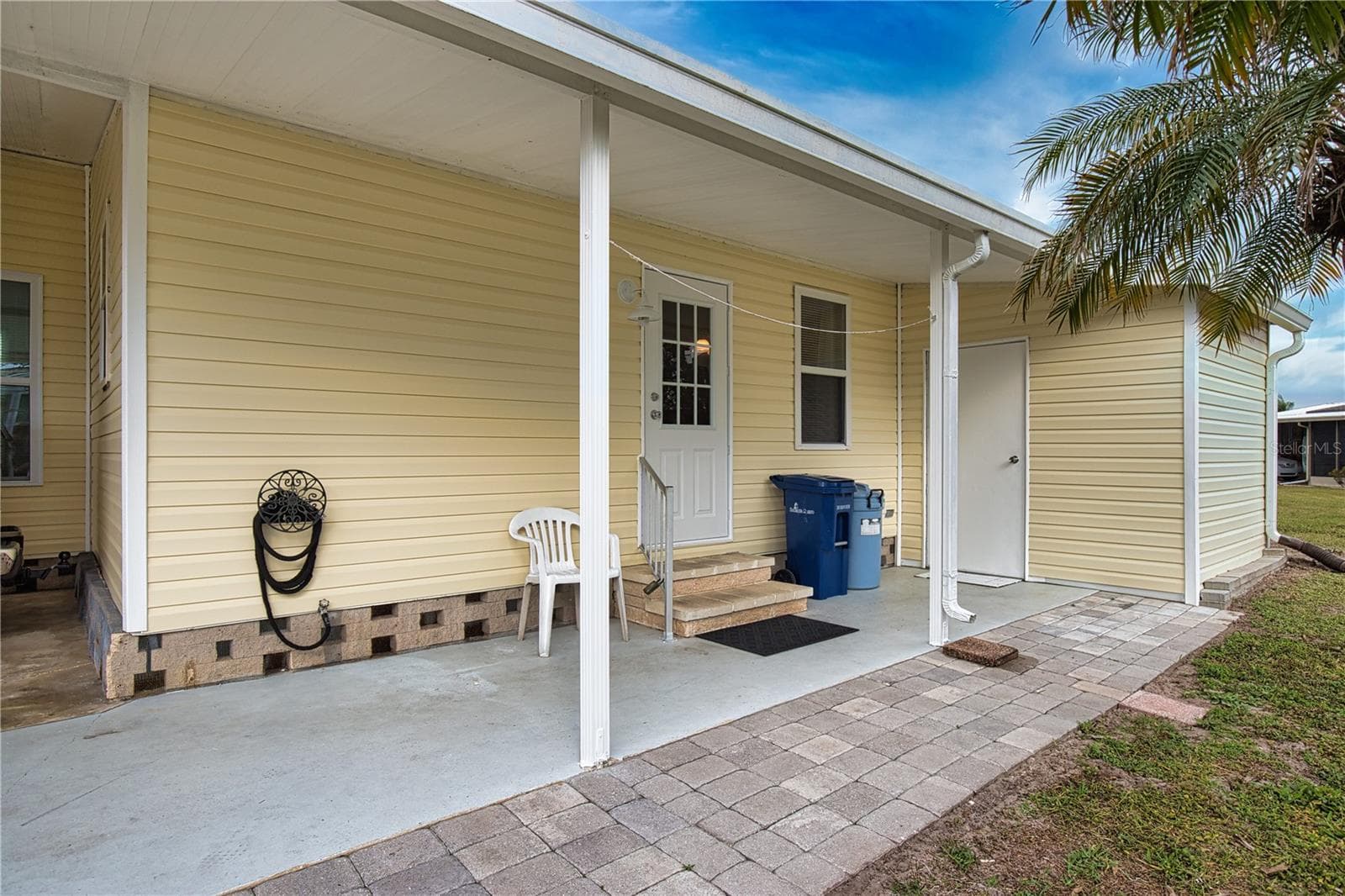 Manufactured Home at 618 IGLESIA DR, NORTH PORT, photo 3 of 80