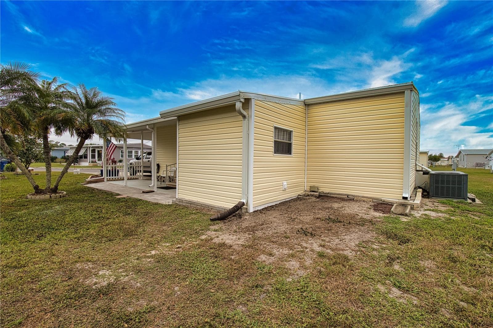 Manufactured Home at 618 IGLESIA DR, NORTH PORT, photo 33 of 80