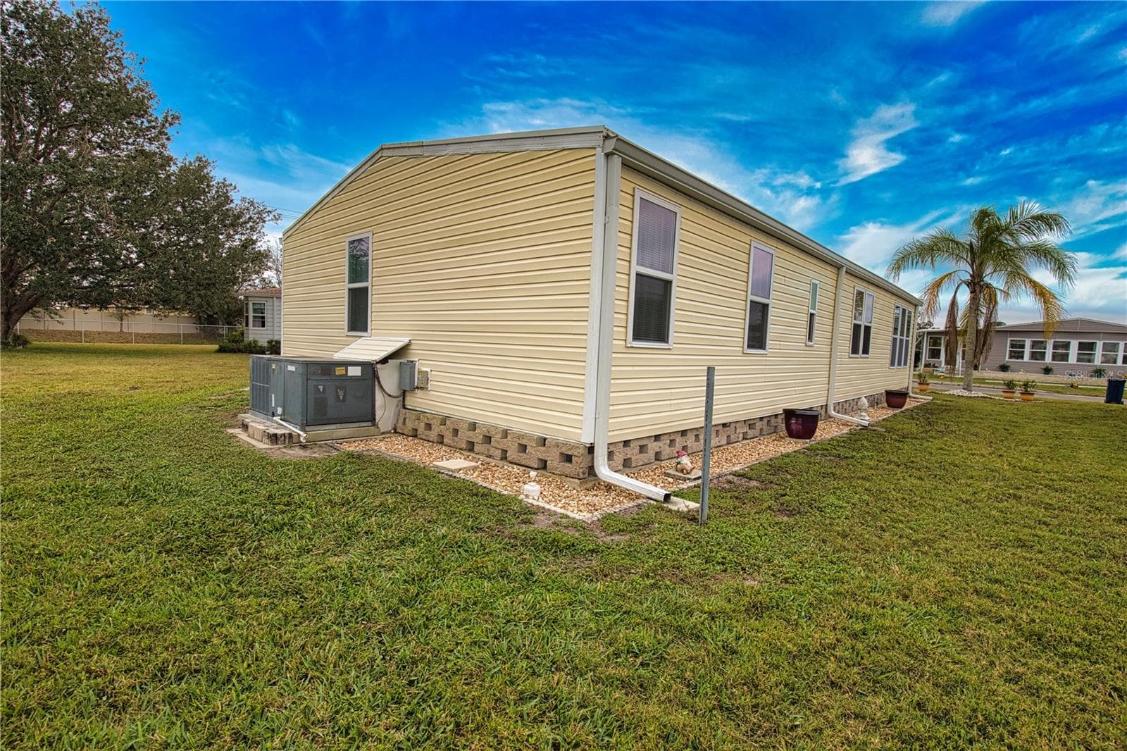 Manufactured Home at 618 IGLESIA DR, NORTH PORT, photo 34 of 80