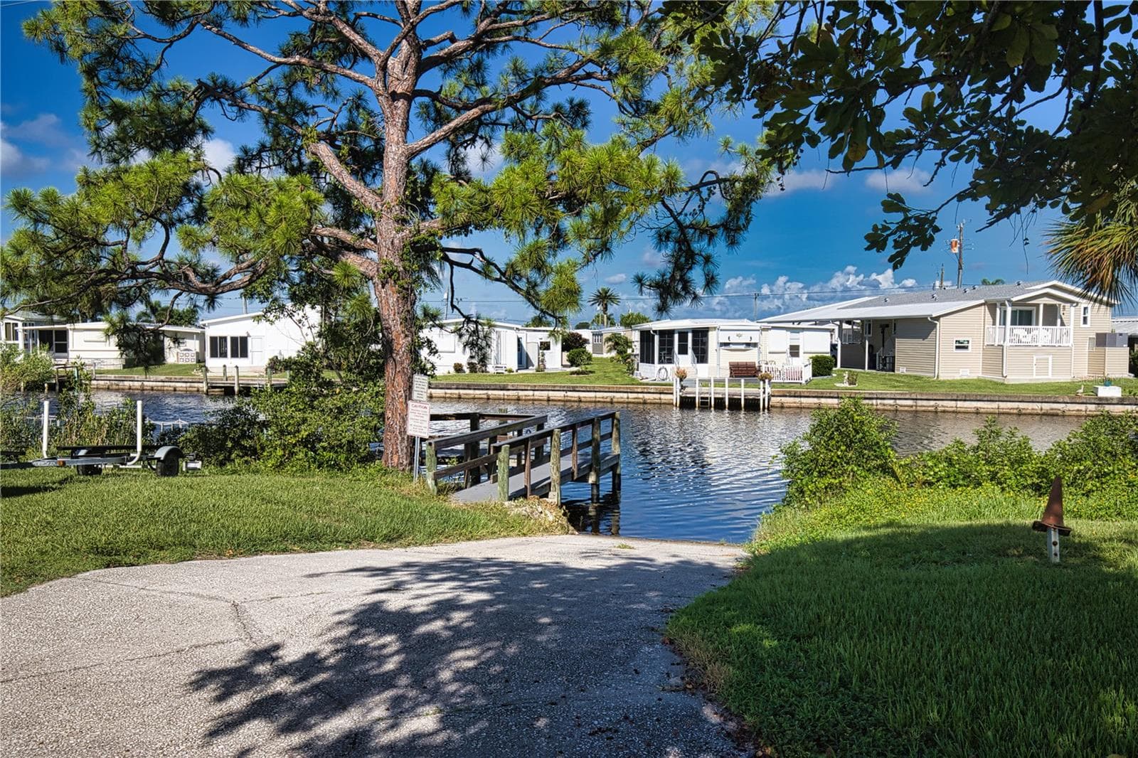 Manufactured Home at 618 IGLESIA DR, NORTH PORT, photo 68 of 80