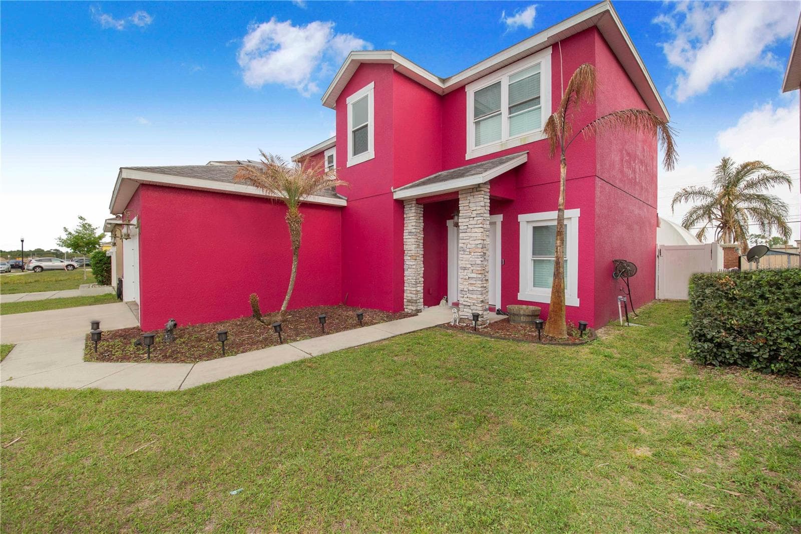 Single Family Residence at 1382 SALISBURY DR, WINTER HAVEN, photo 5 of 32