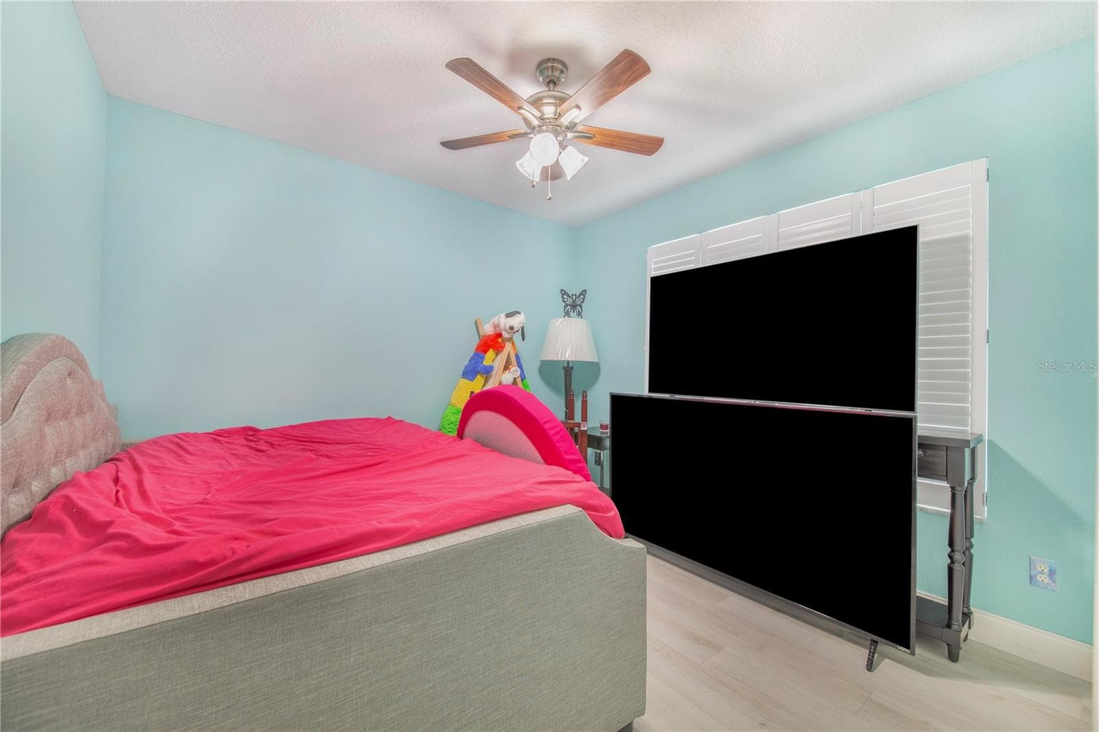 Single Family Residence at 1382 SALISBURY DR, WINTER HAVEN, photo 28 of 32