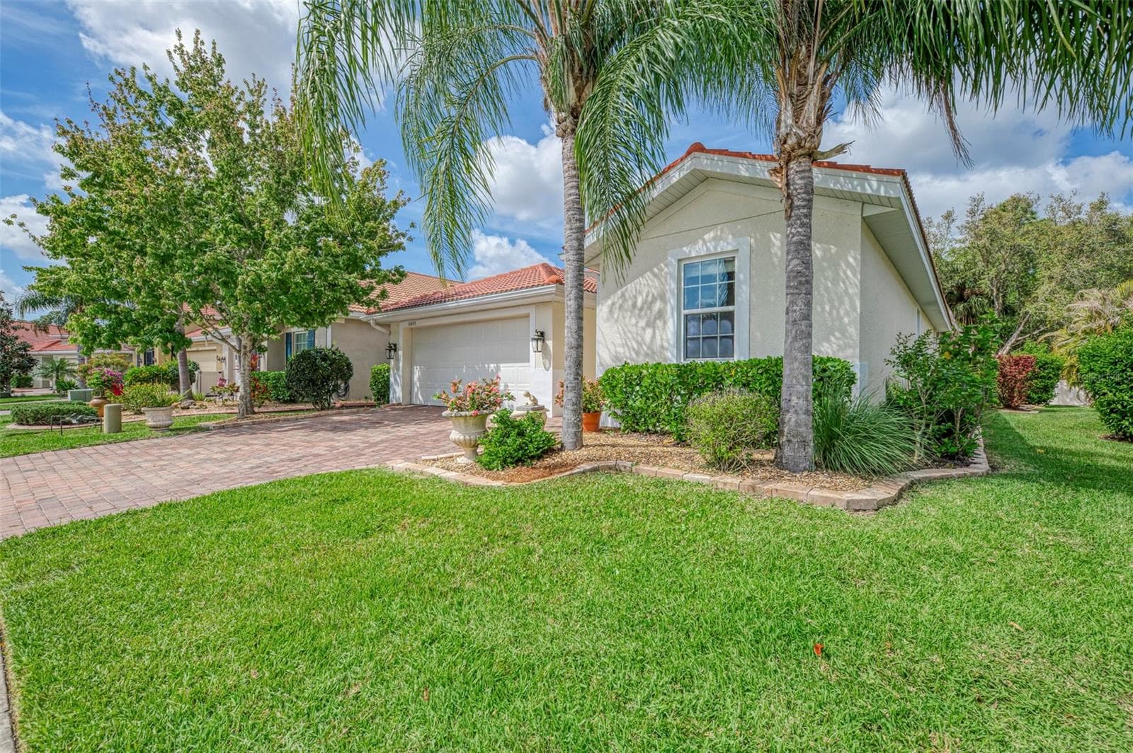 Single Family Residence at 11455 BLACKFIN ST, VENICE, photo 8 of 72