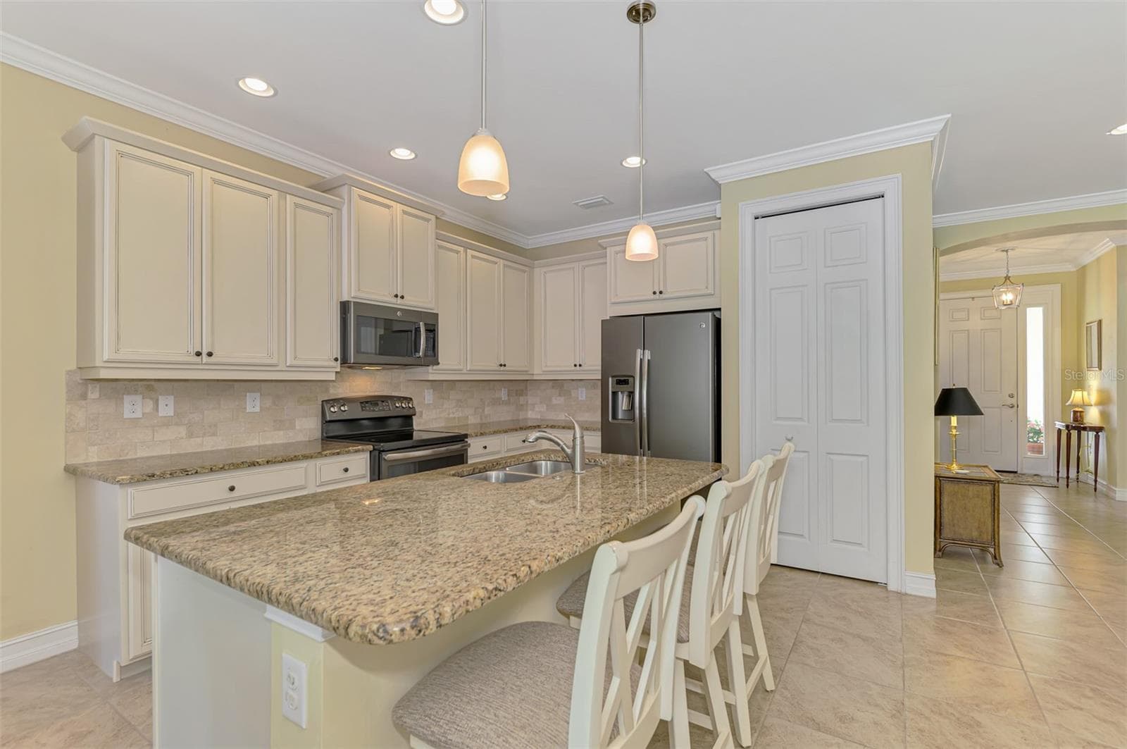 Single Family Residence at 11455 BLACKFIN ST, VENICE, photo 20 of 72