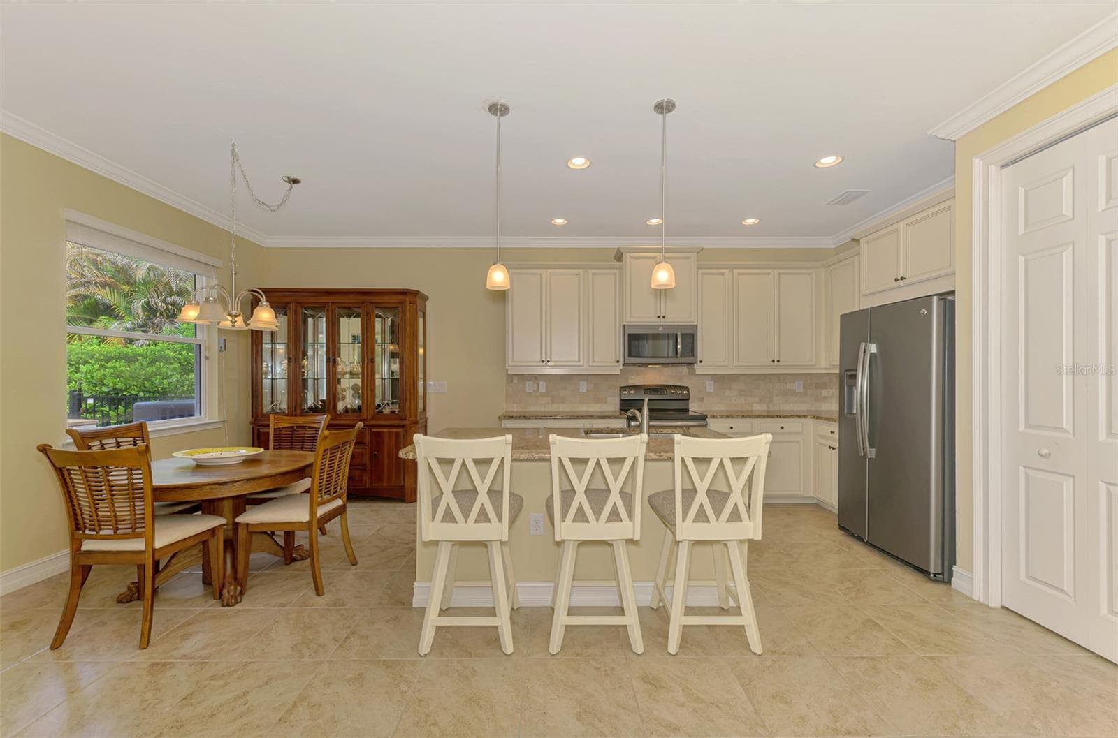 Single Family Residence at 11455 BLACKFIN ST, VENICE, photo 21 of 72