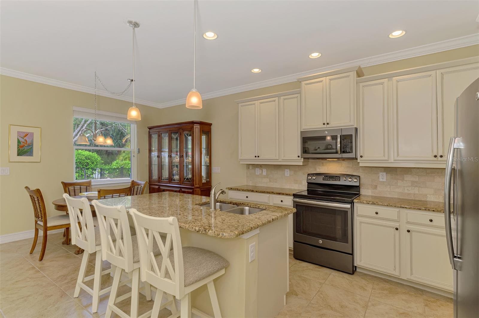 Single Family Residence at 11455 BLACKFIN ST, VENICE, photo 22 of 72