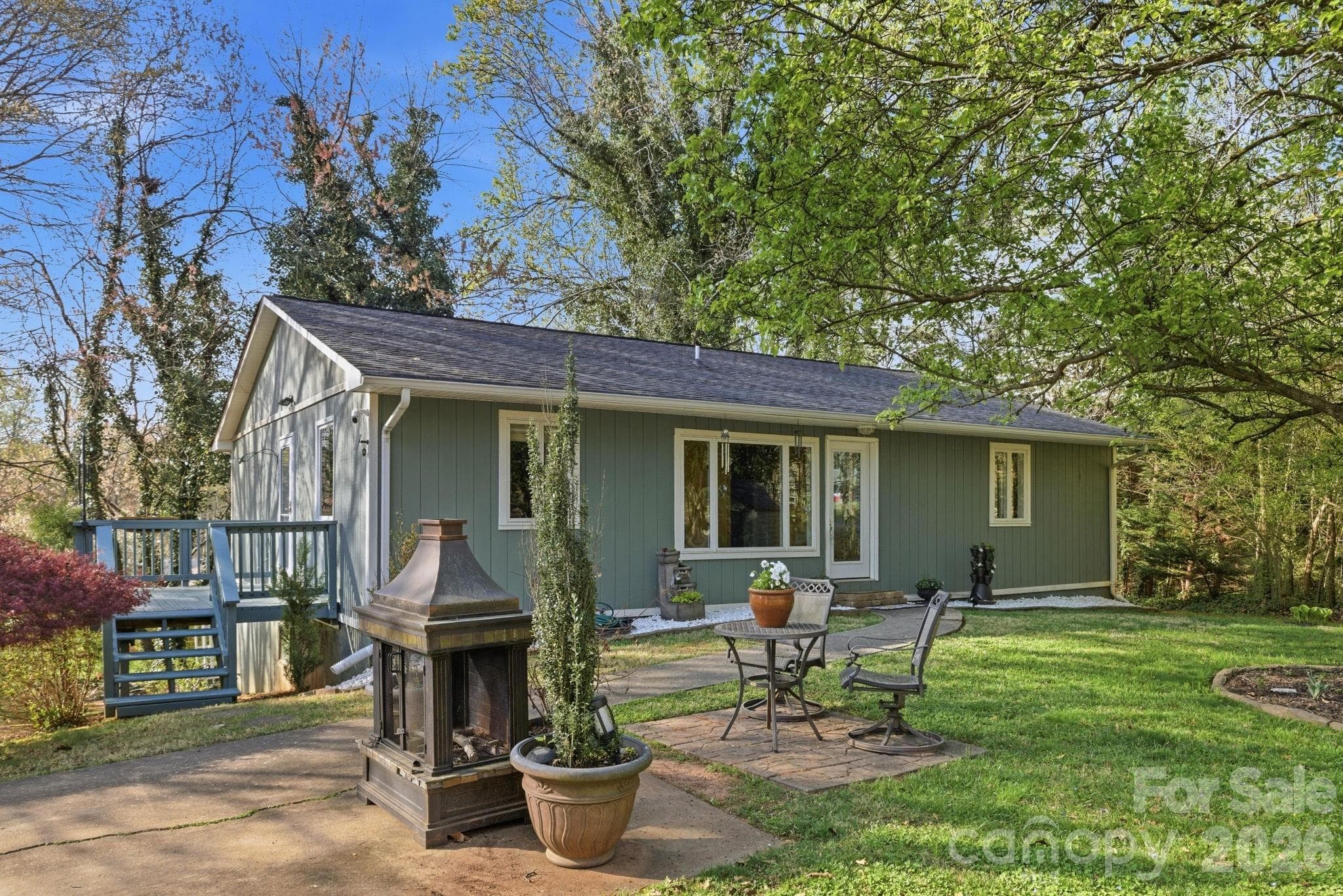Single Family Residence at 120 42nd Avenue Circle NE, Hickory, photo 4 of 50