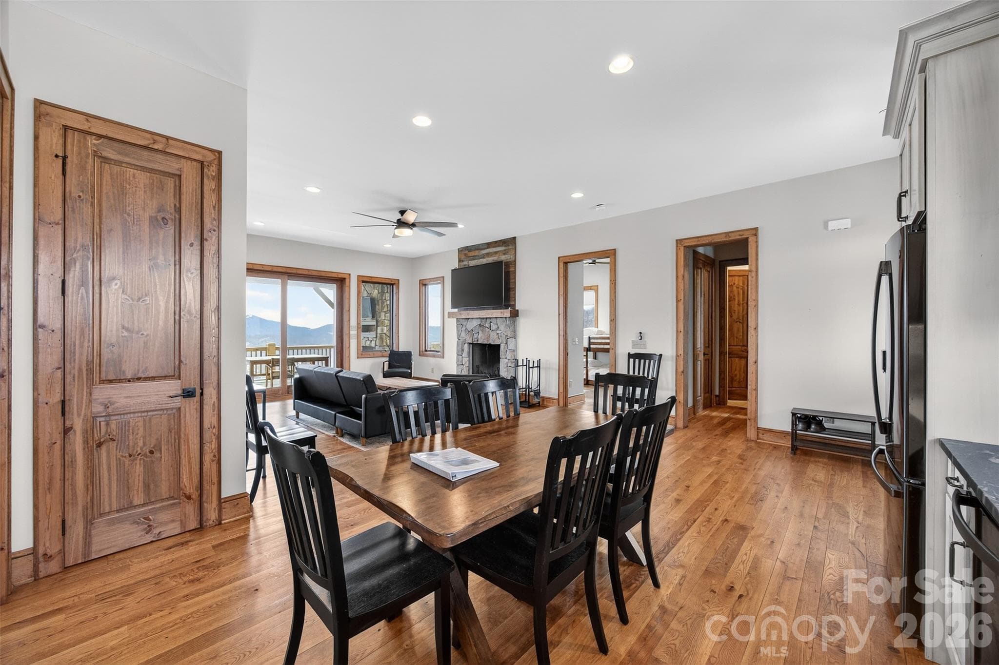 Single Family Residence at 352 Great Sky Drive, Banner Elk, photo 12 of 40