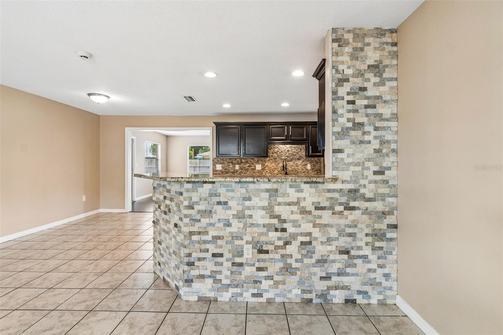 Single Family Residence at 4018 PRADO DR, SARASOTA, photo 4 of 63