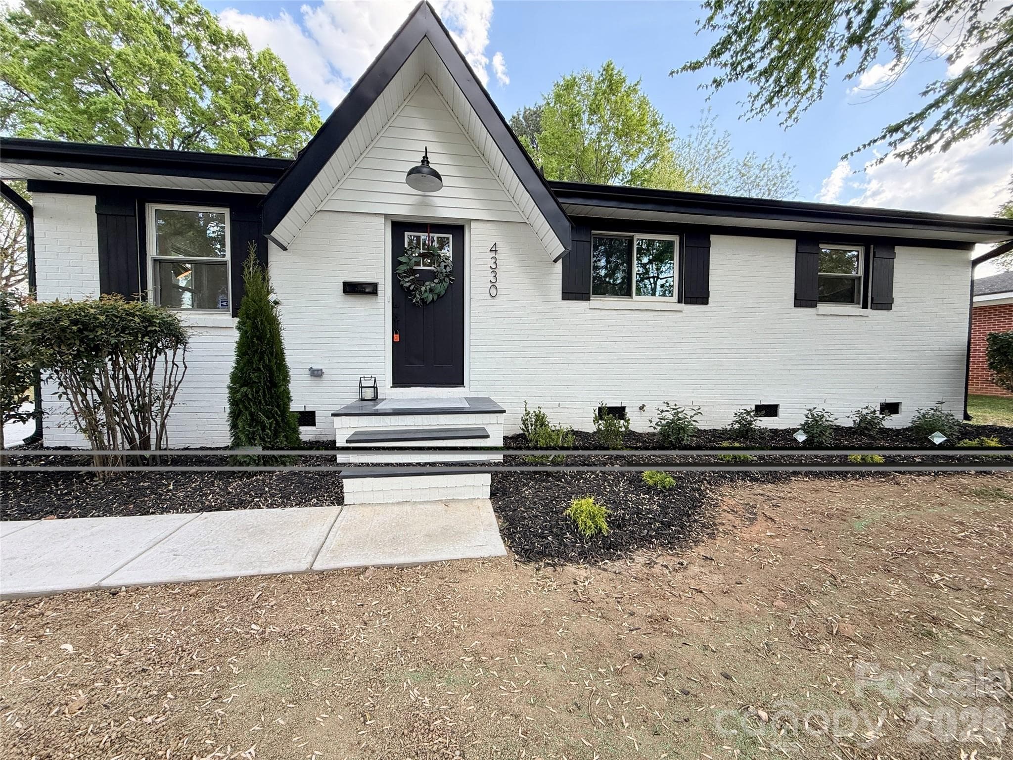 Single Family Residence at Charlotte, photo 4 of 30