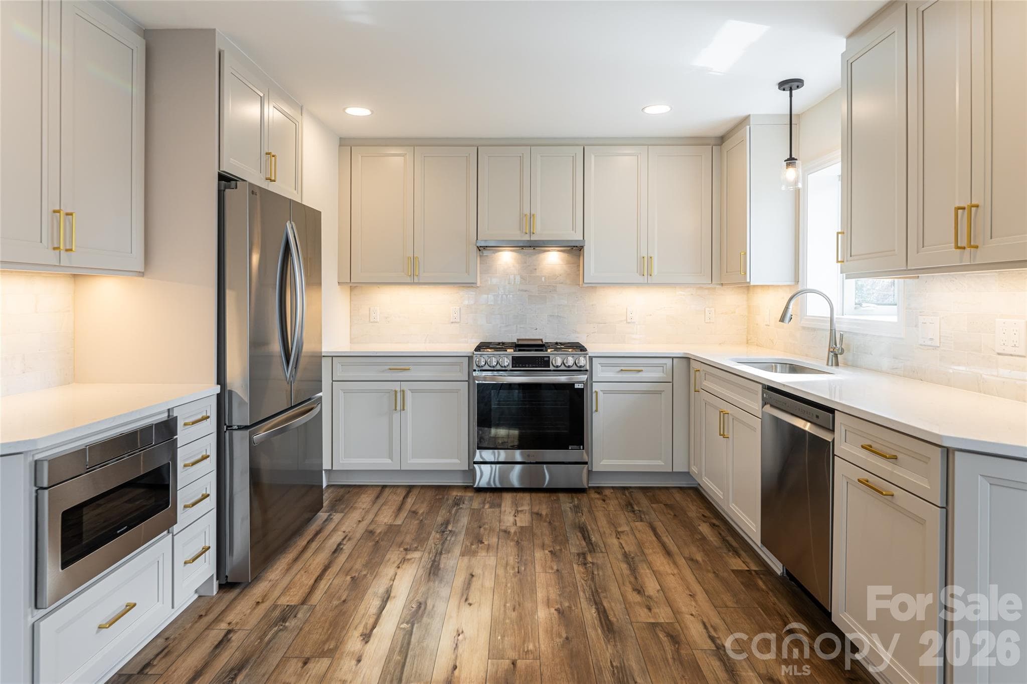 Condominium at Hendersonville, photo 14 of 46
