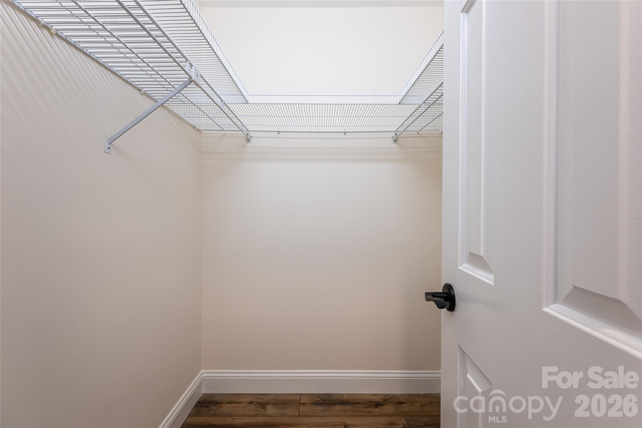 Walk-in Closet - Hendersonville