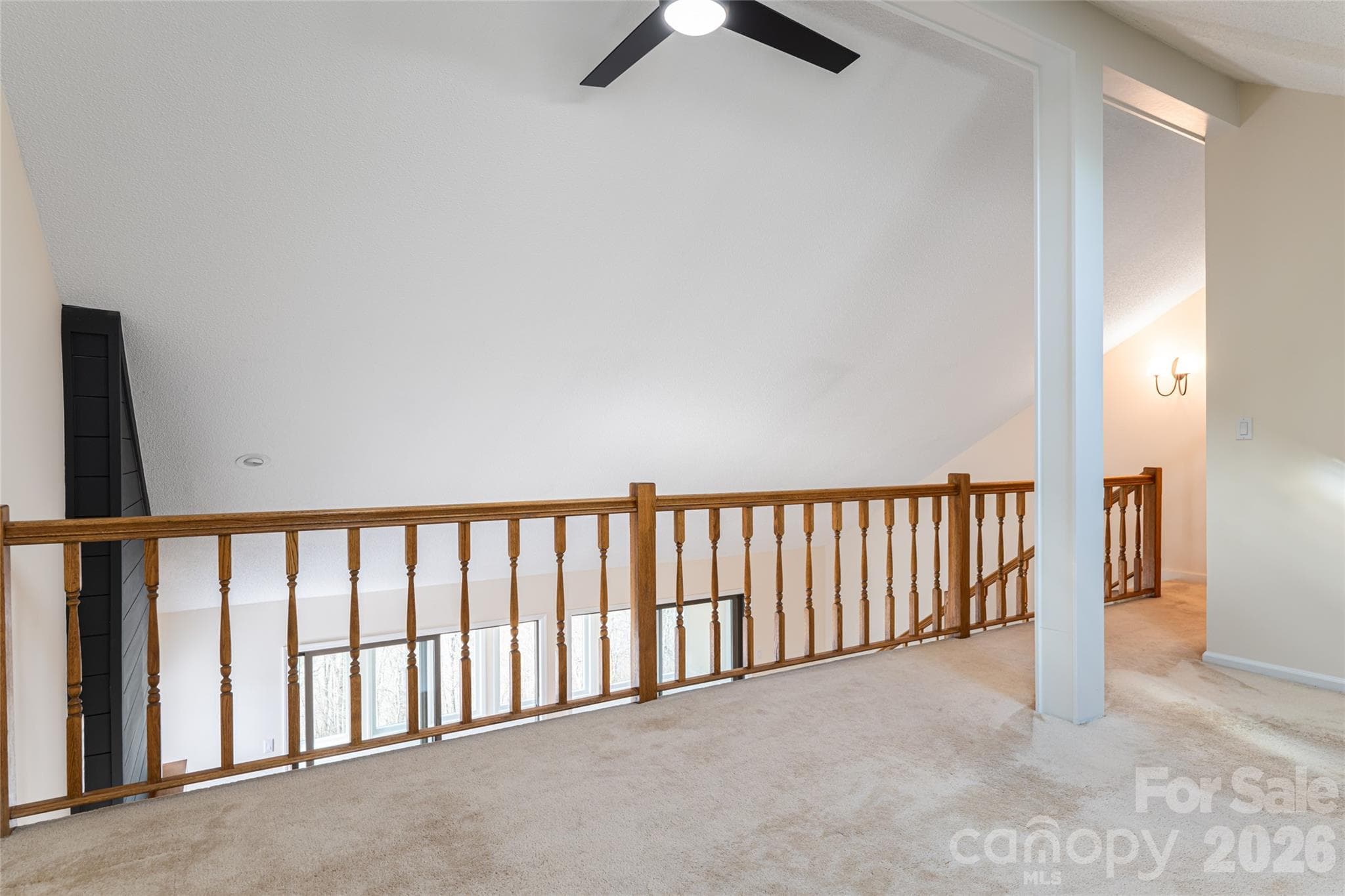 Upstairs Loft - Hendersonville