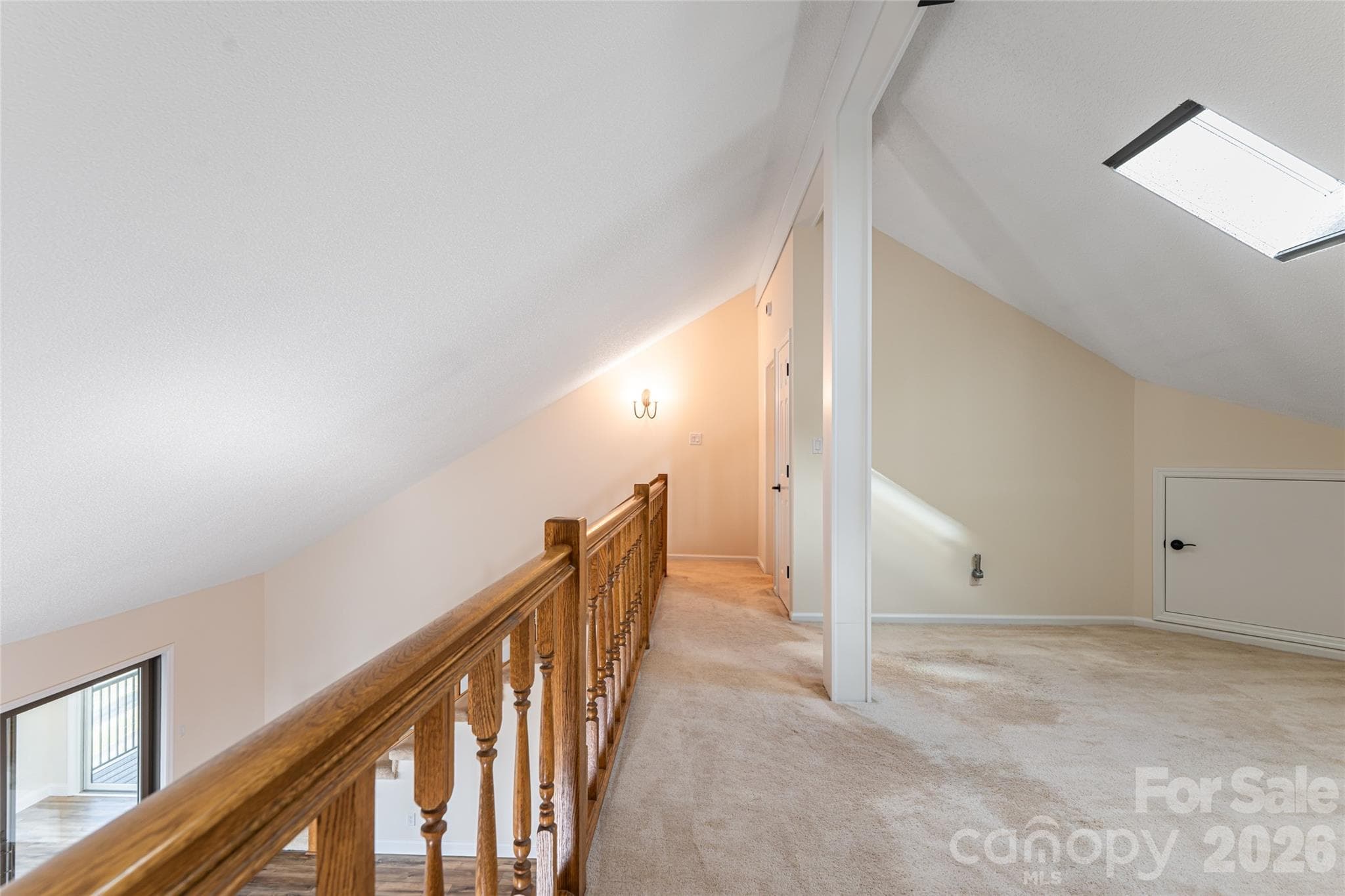 Upstairs Loft - Hendersonville