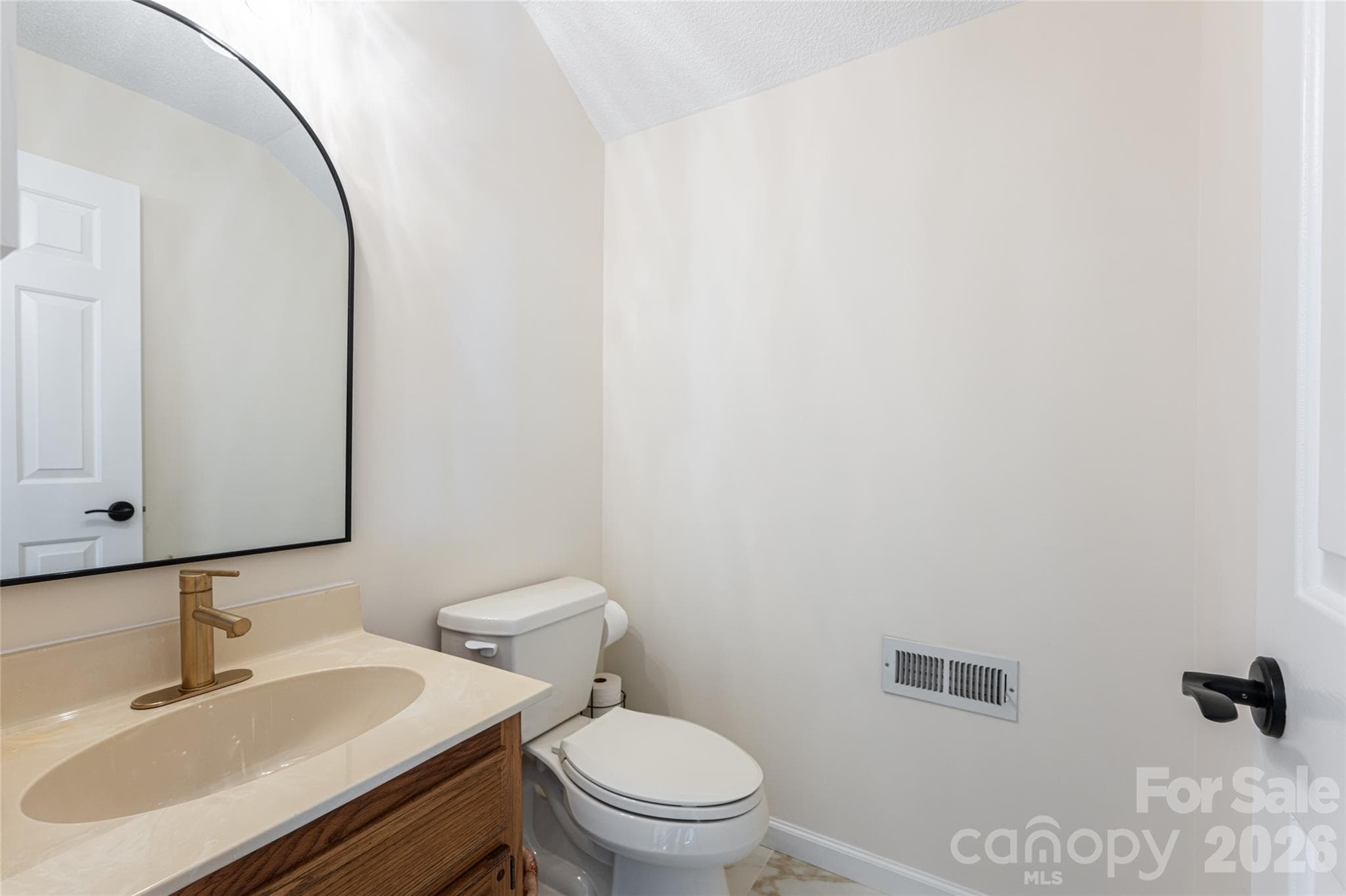 Upstairs Half Bath - Hendersonville