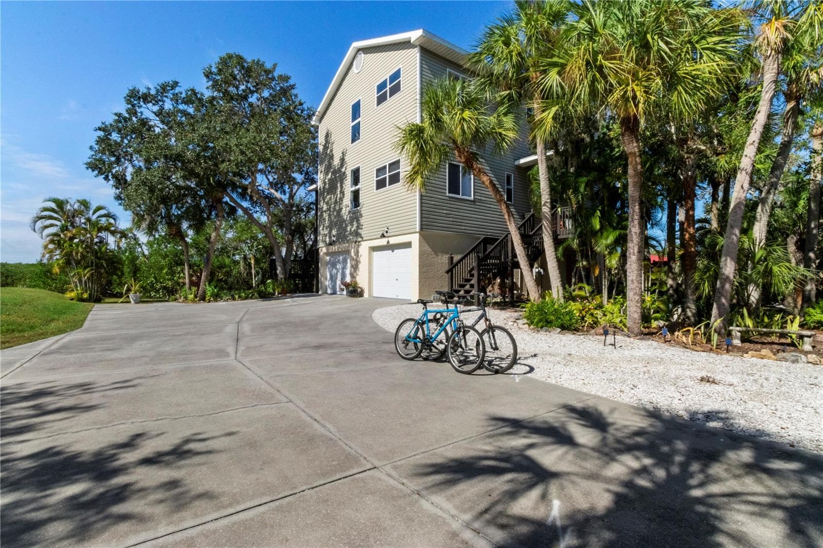 Single Family Residence at 7325 HOLLY RD, TERRA CEIA, photo 47 of 77