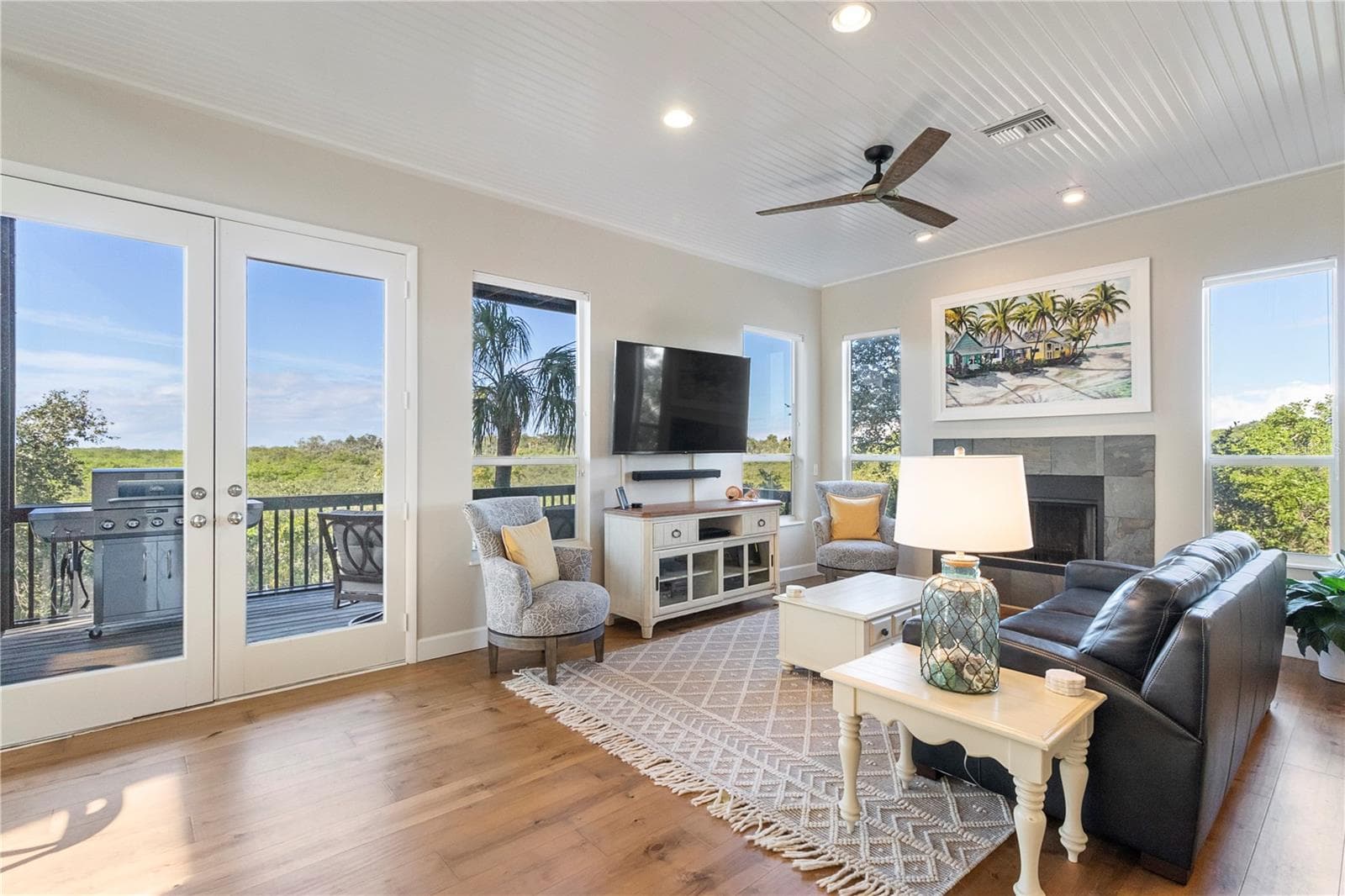 Living Room - 7325 HOLLY RD, TERRA CEIA