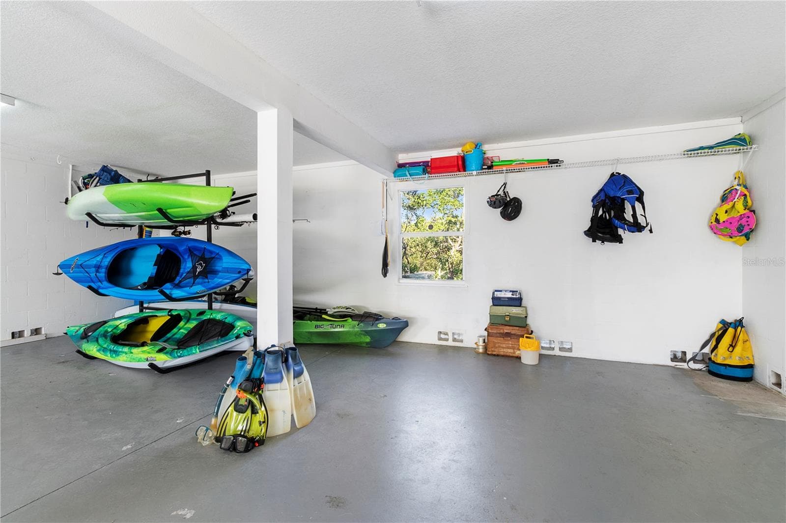 Garage - 7325 HOLLY RD, TERRA CEIA