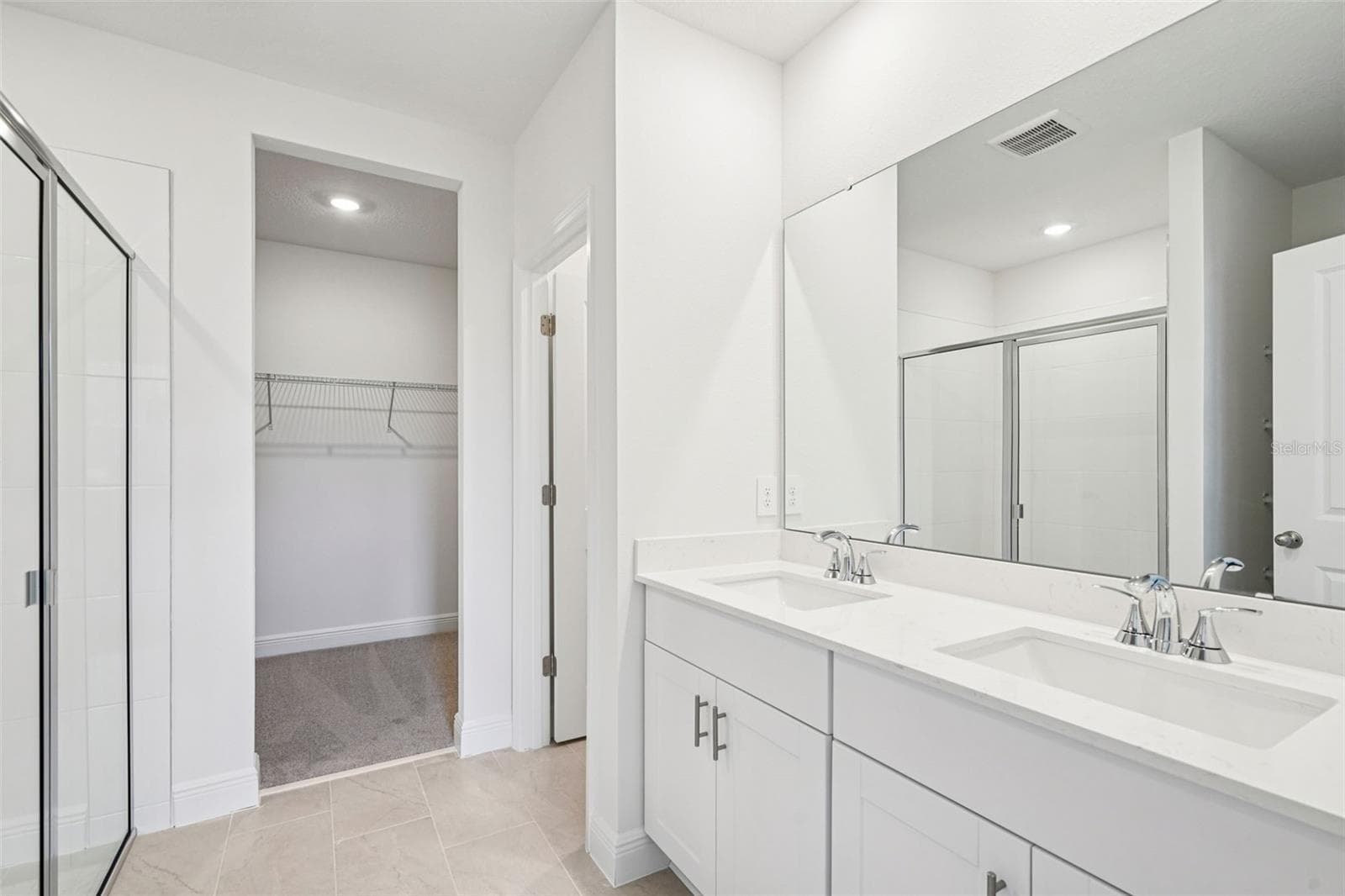 Single Family Residence at 811 SUNSHOWER DR, LADY LAKE, photo 26 of 33
