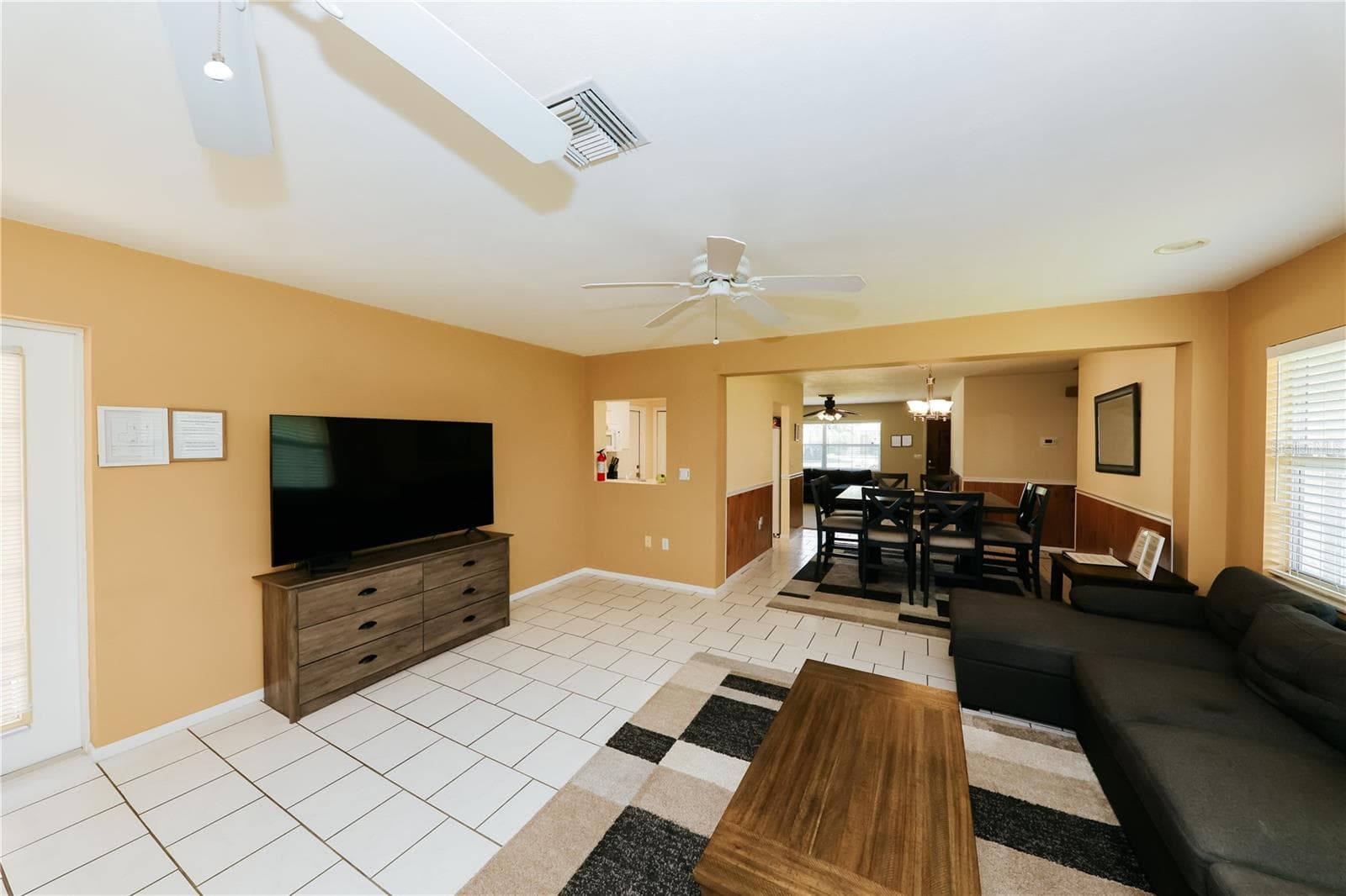 Single Family Residence at 5211 24TH AVENUE DR W, BRADENTON, photo 9 of 46