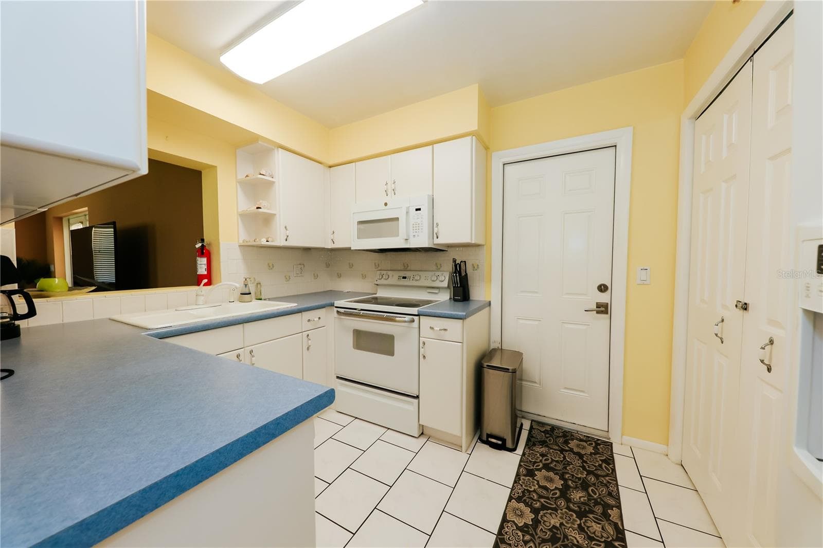 Single Family Residence at 5211 24TH AVENUE DR W, BRADENTON, photo 14 of 46