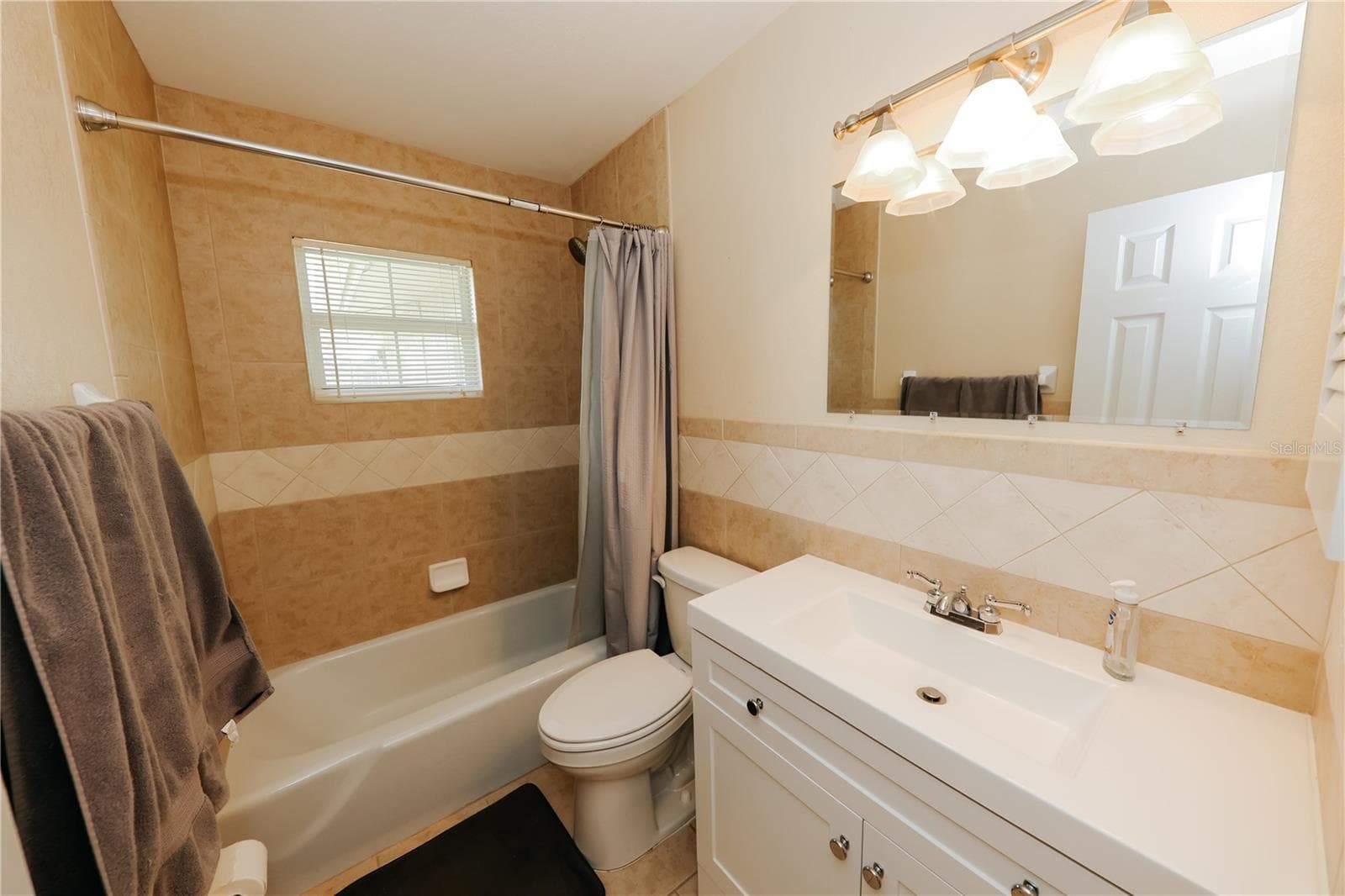 Single Family Residence at 5211 24TH AVENUE DR W, BRADENTON, photo 24 of 46