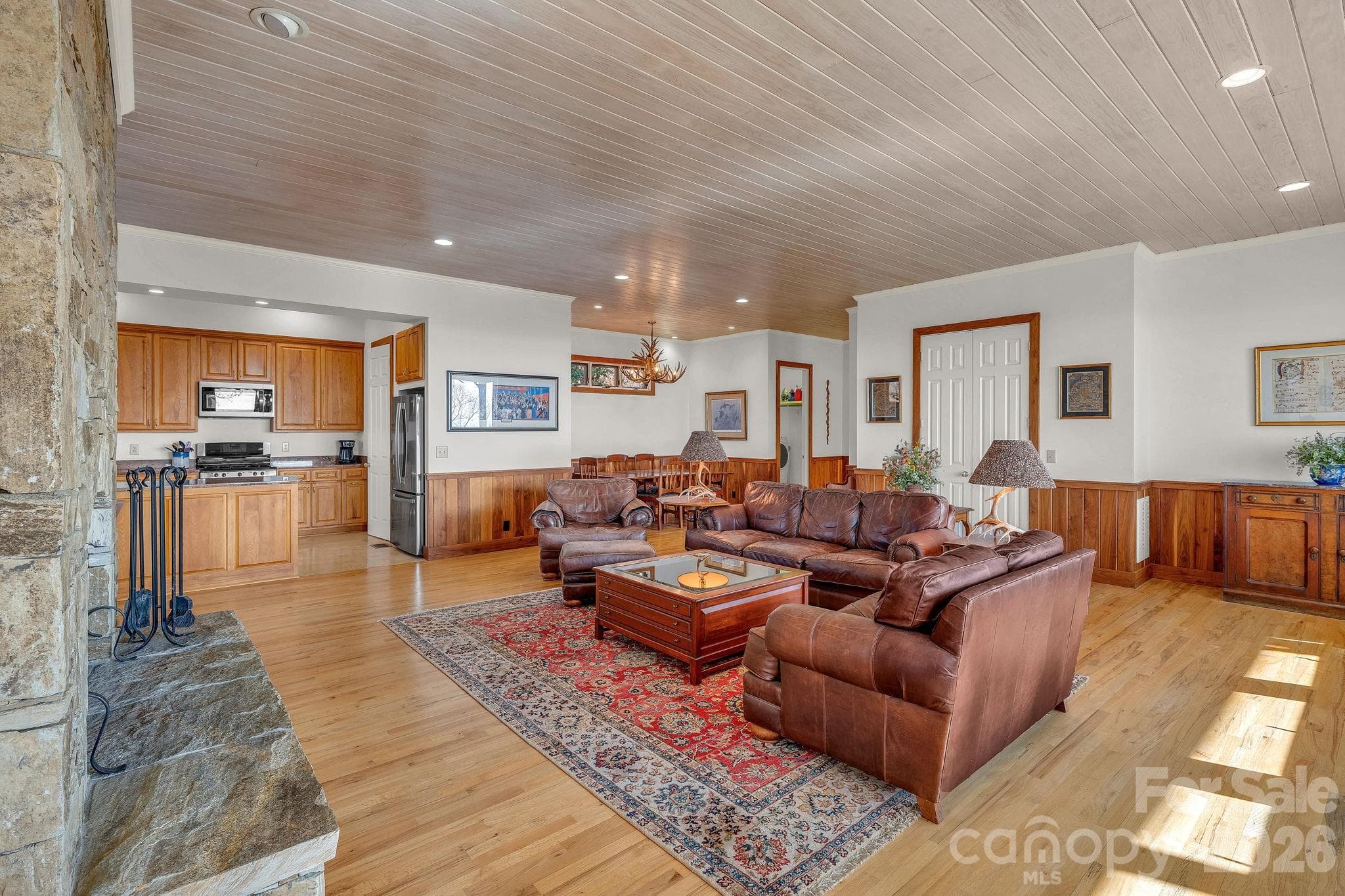 Single Family Residence at 933 Thunder Ridge Lane, Lenoir, photo 11 of 45