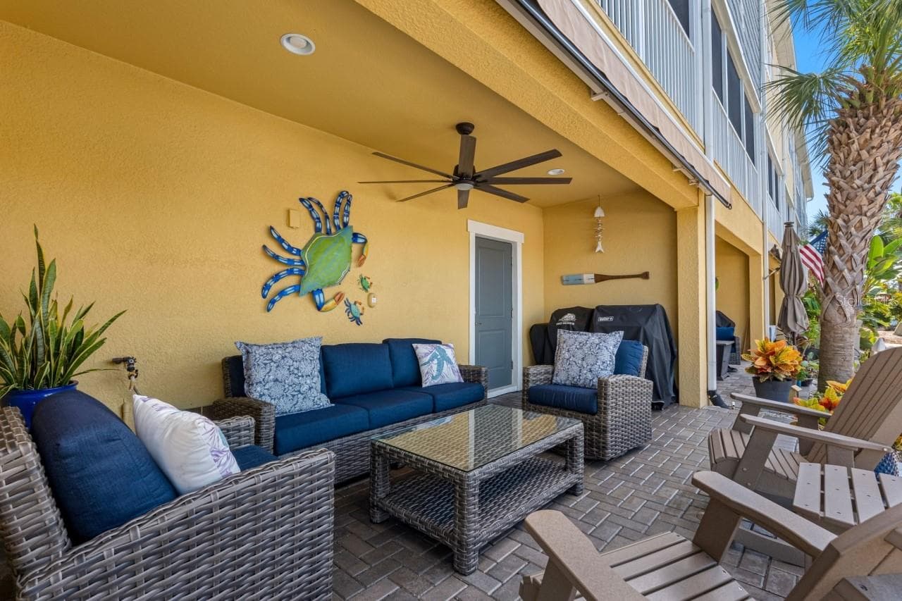 Townhouse at 6057 MOORINGS DR S, ST PETERSBURG, photo 44 of 60