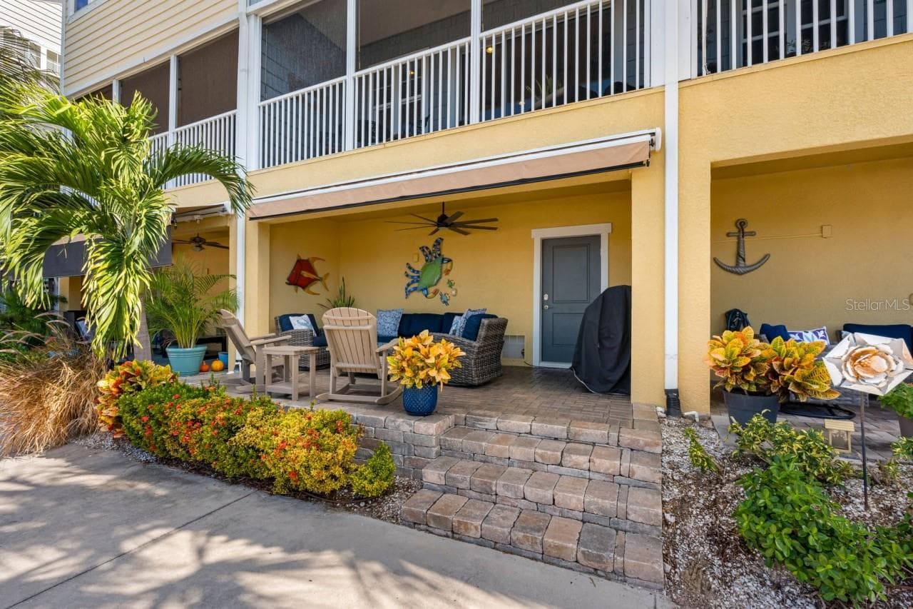 Townhouse at 6057 MOORINGS DR S, ST PETERSBURG, photo 45 of 60